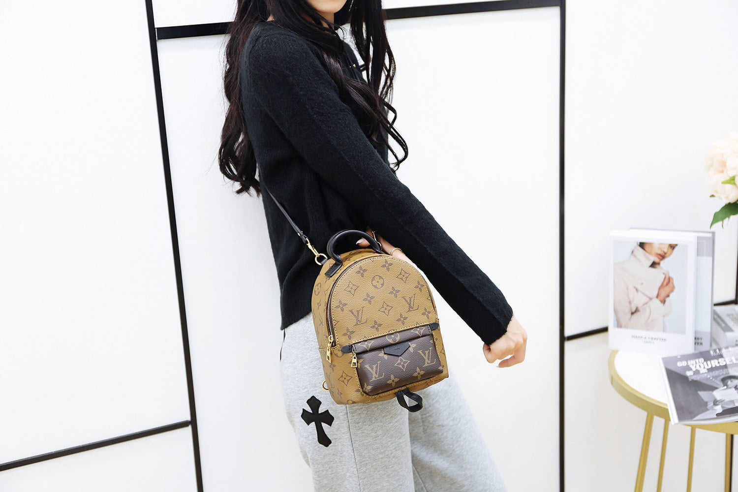 Balo Louis Vuitton 2019 Monogram Reverse Palm Springs Mini