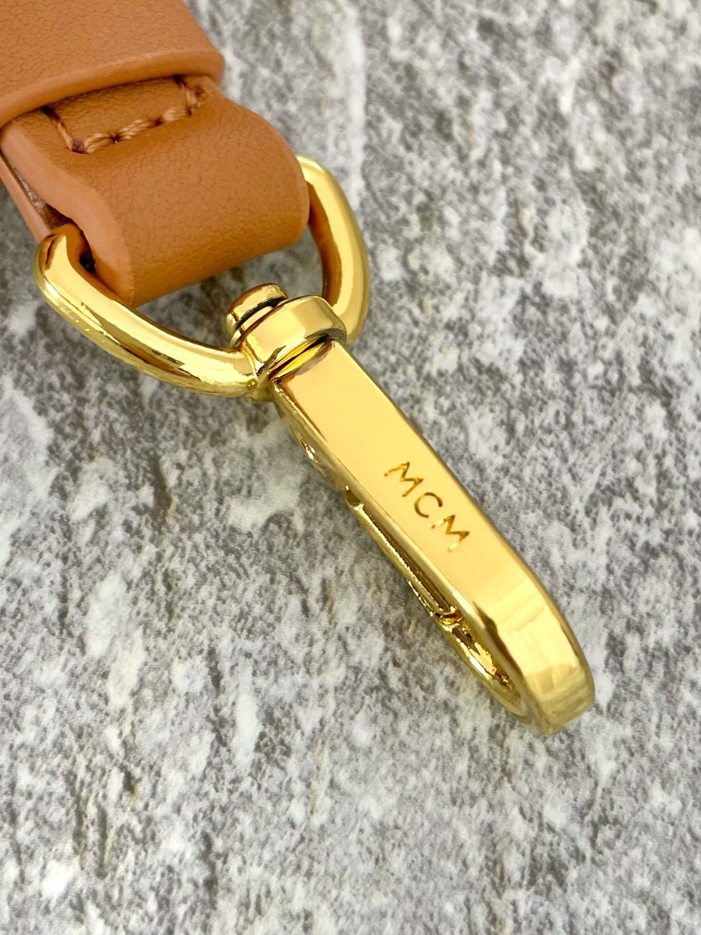 Balo MCM Stark Side Studs Visetos màu Cognac Mini