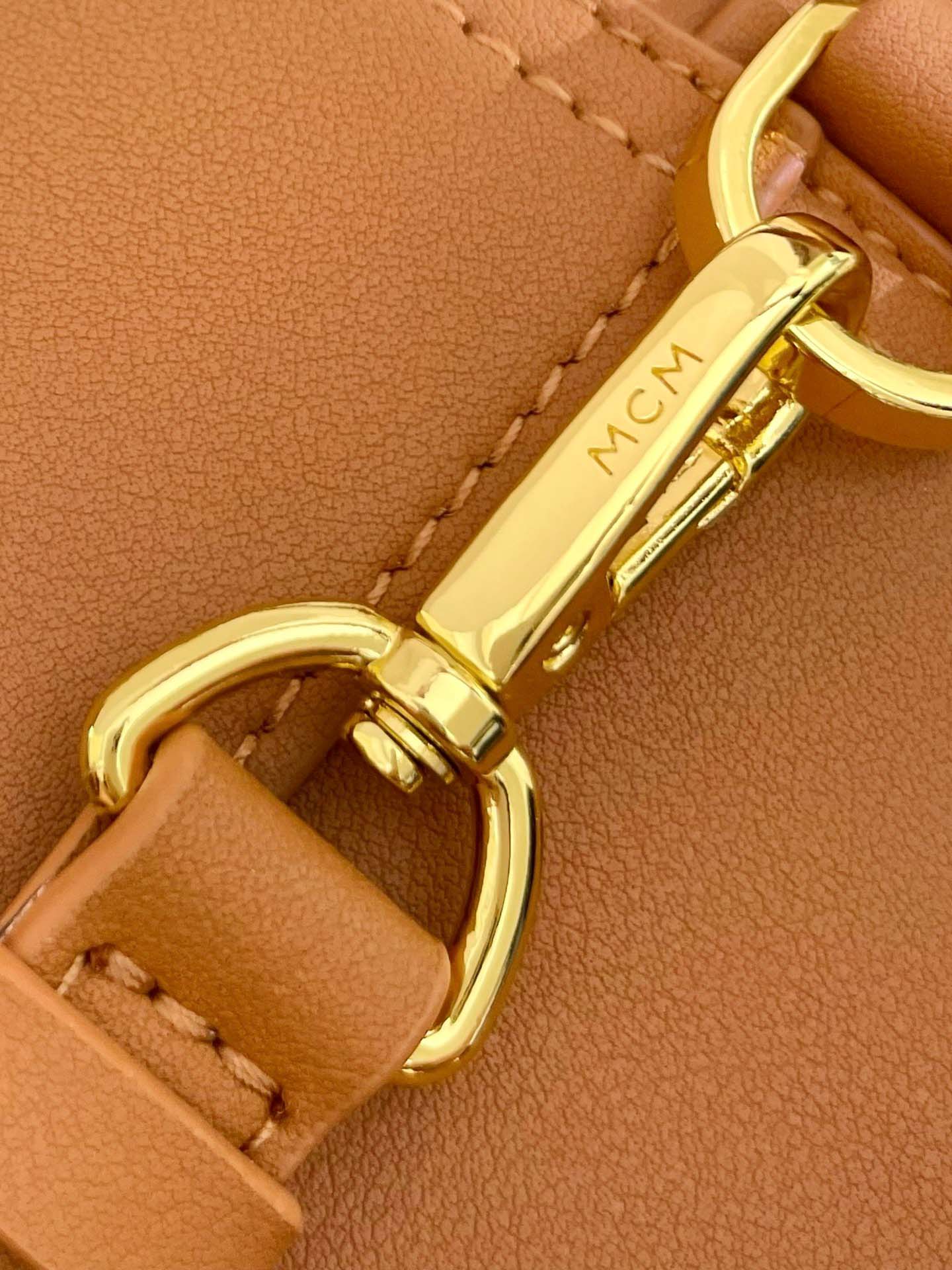 Balo MCM Stark Side Studs Visetos màu Cognac Mini