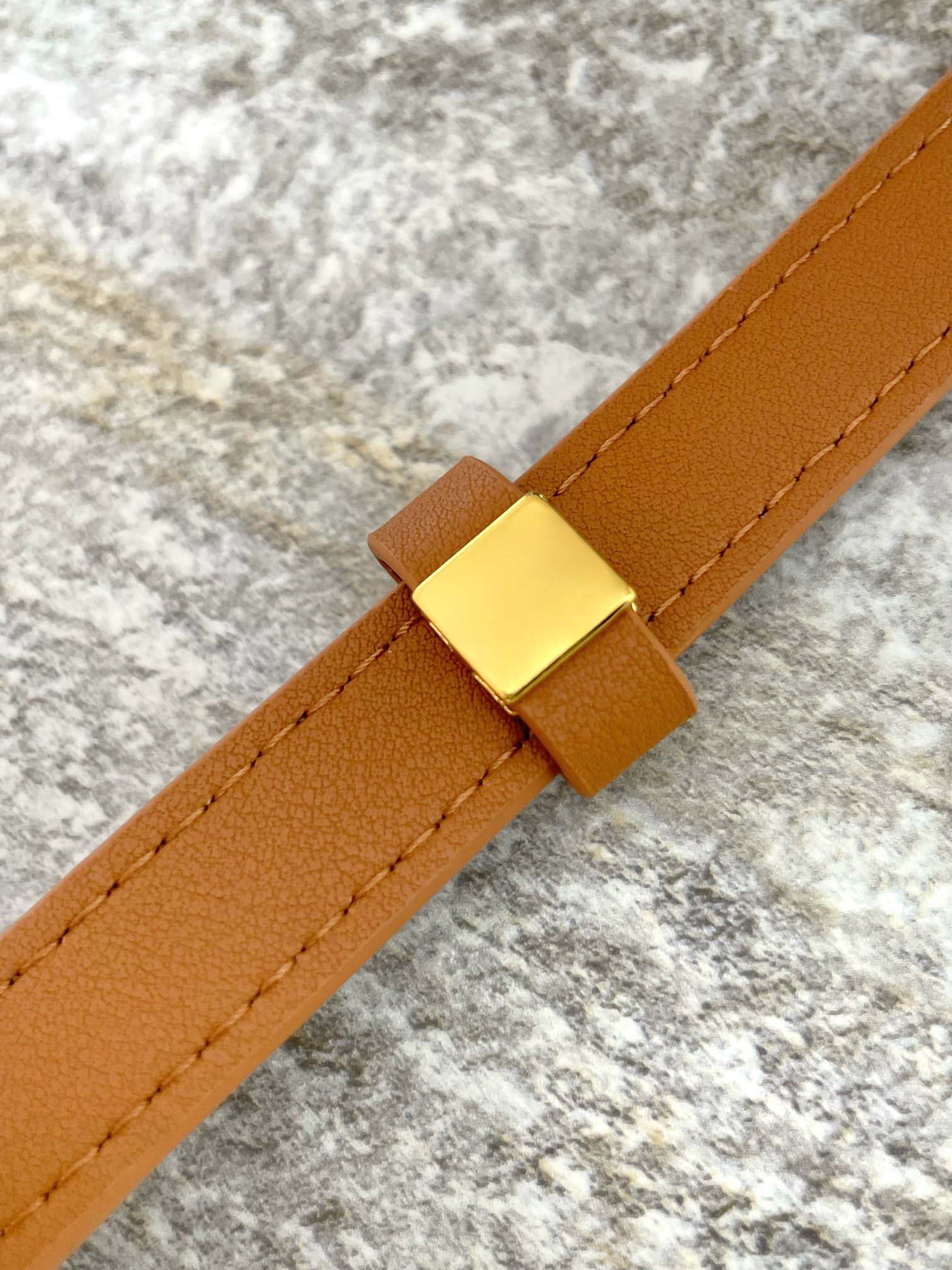 Balo MCM Stark Side Studs Visetos màu Cognac Mini
