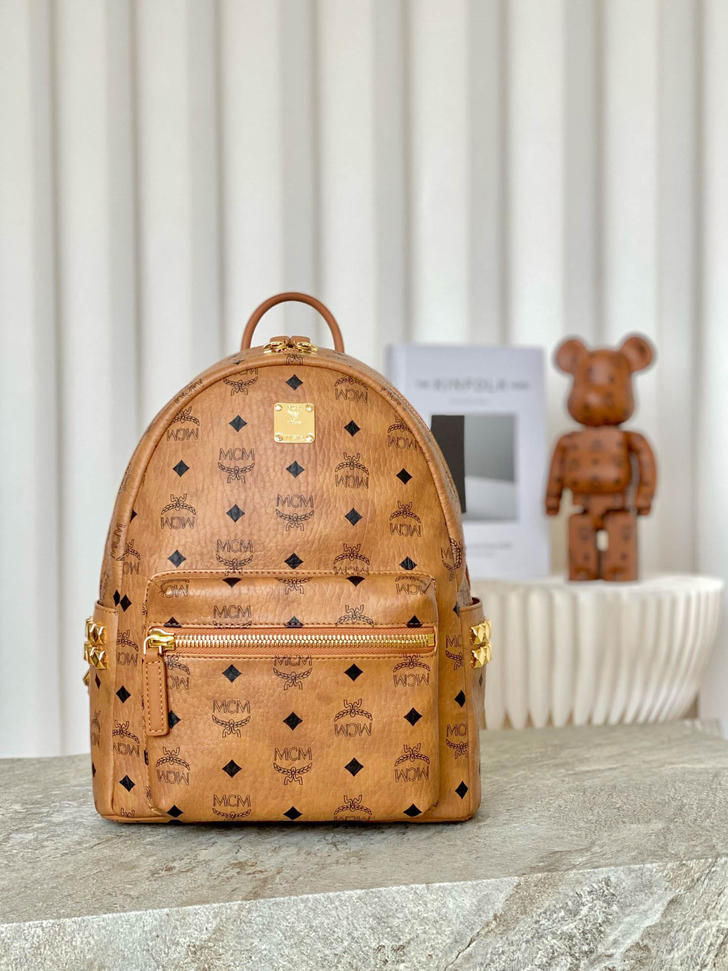 Balo MCM Stark Side Studs Visetos màu Cognac Small