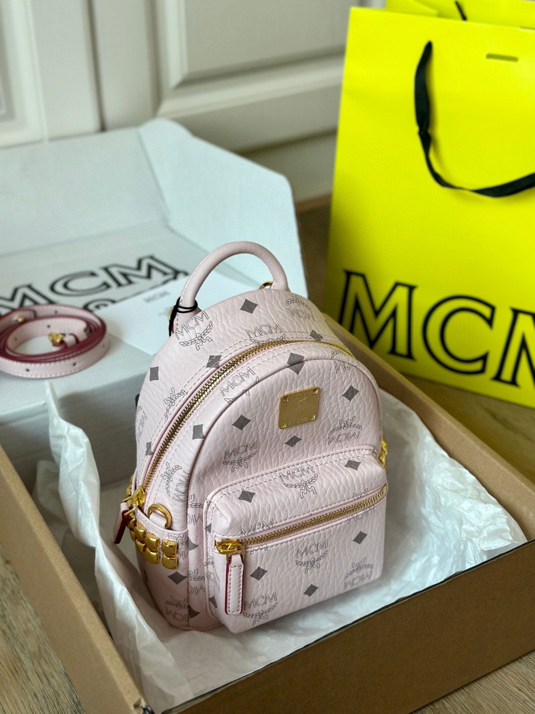 Balo MCM Stark Studs Backpack Visetos Pink Mini