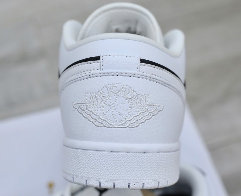 Giày Nike Air Jordan 1 Low Panda Best Quality
