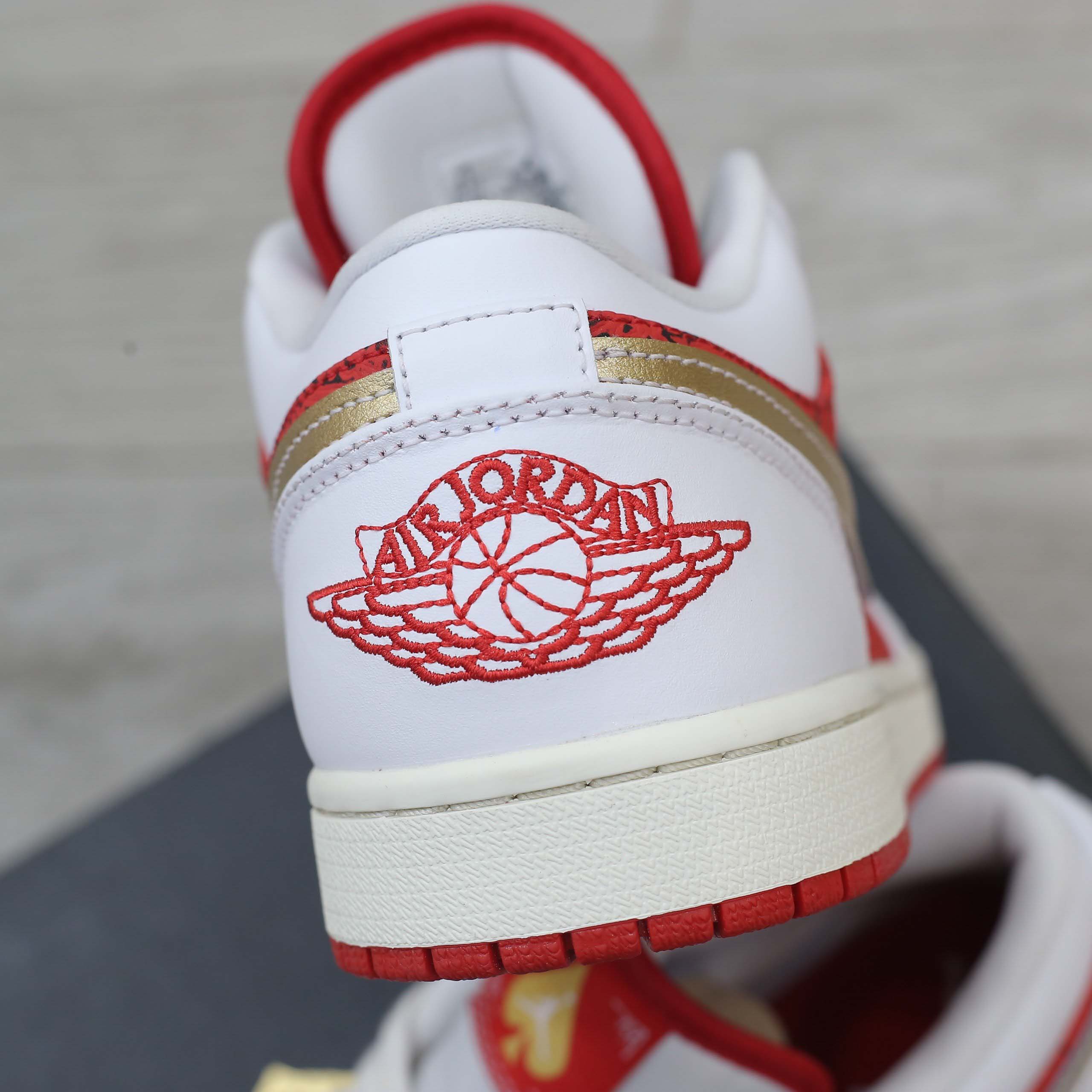 Giày Nike Air Jordan 1 Low Spades Best Quality
