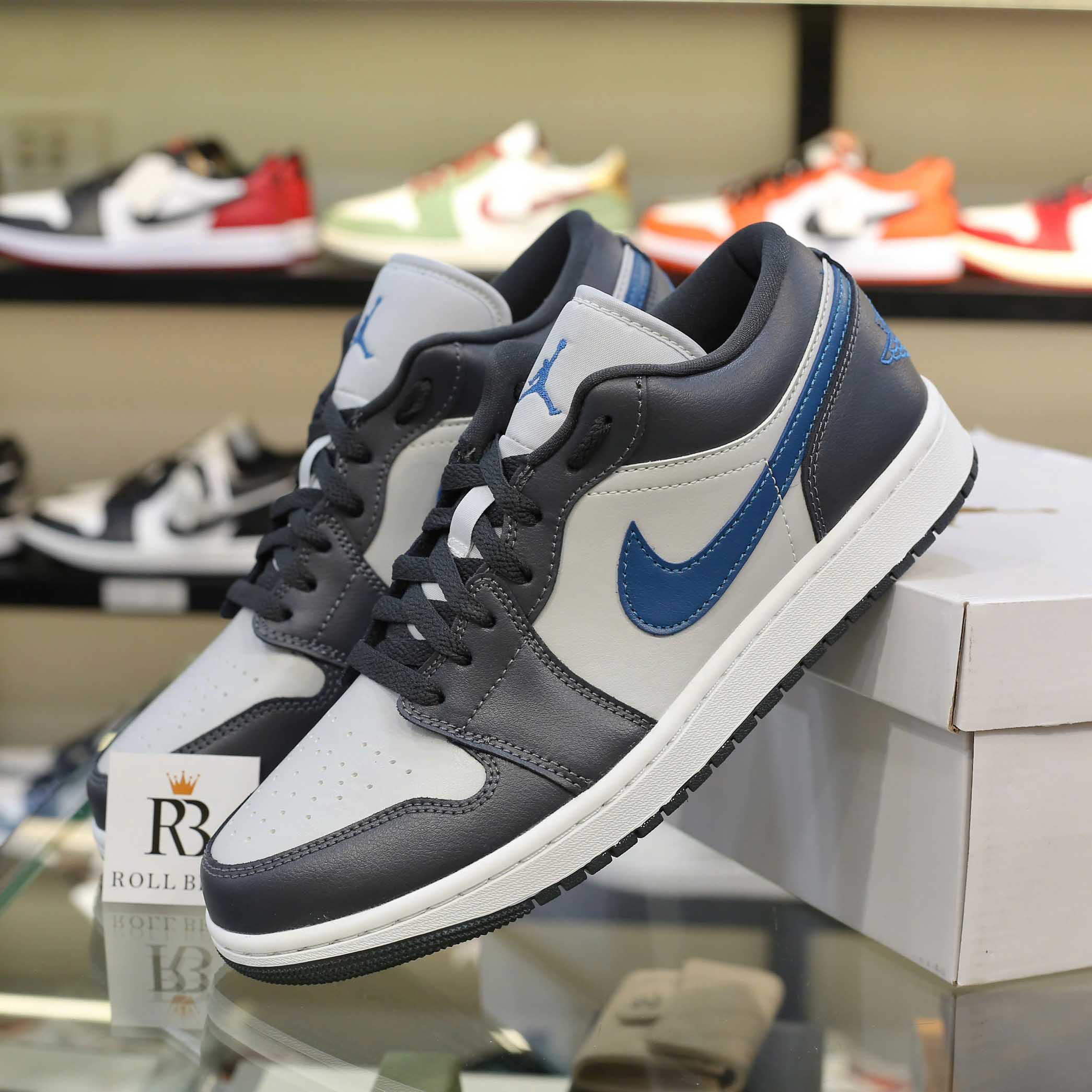 Giày Wmns Air Jordan 1 Low Anthracite Industrial Blue Best Quality
