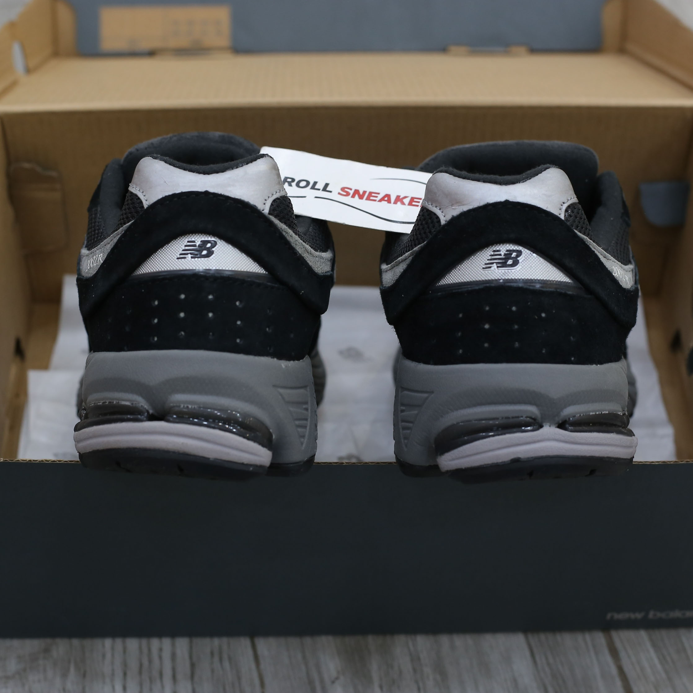 Giày New Balance 2002R ‘Black Dark’ Like Auth