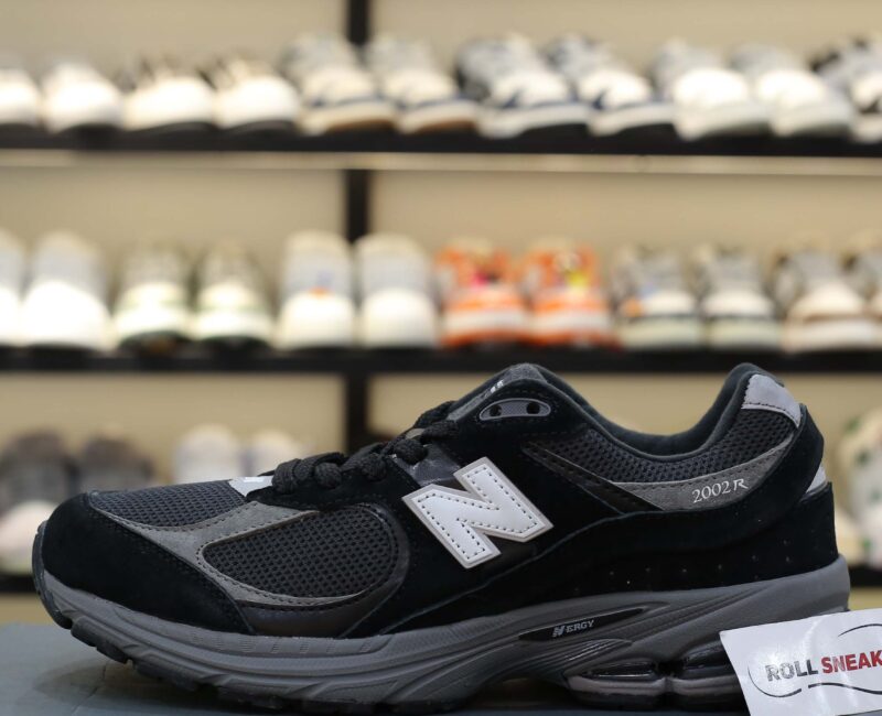 Giày New Balance 2002R ‘Black Dark’ Like Auth