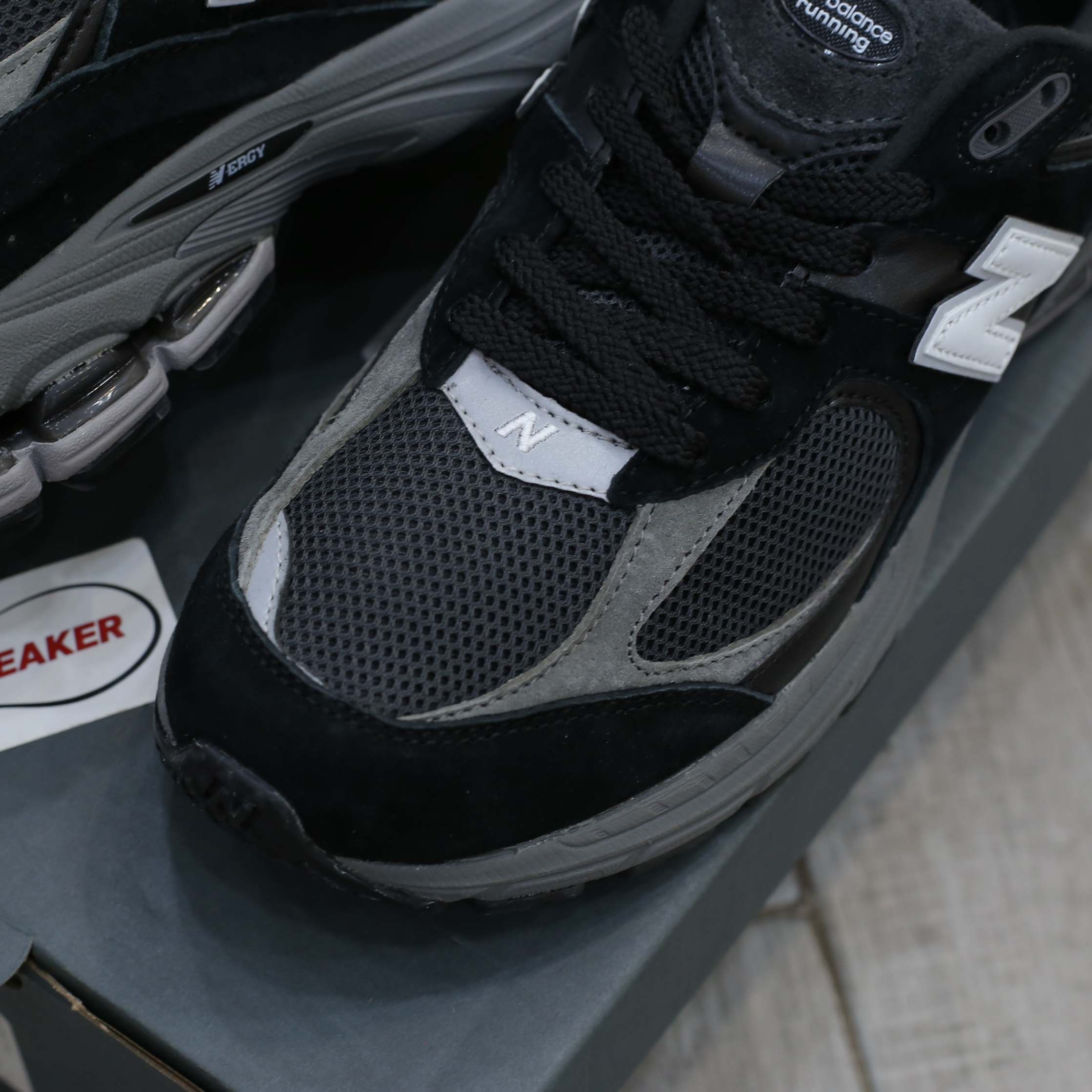 Giày New Balance 2002R ‘Black Dark’ Like Auth