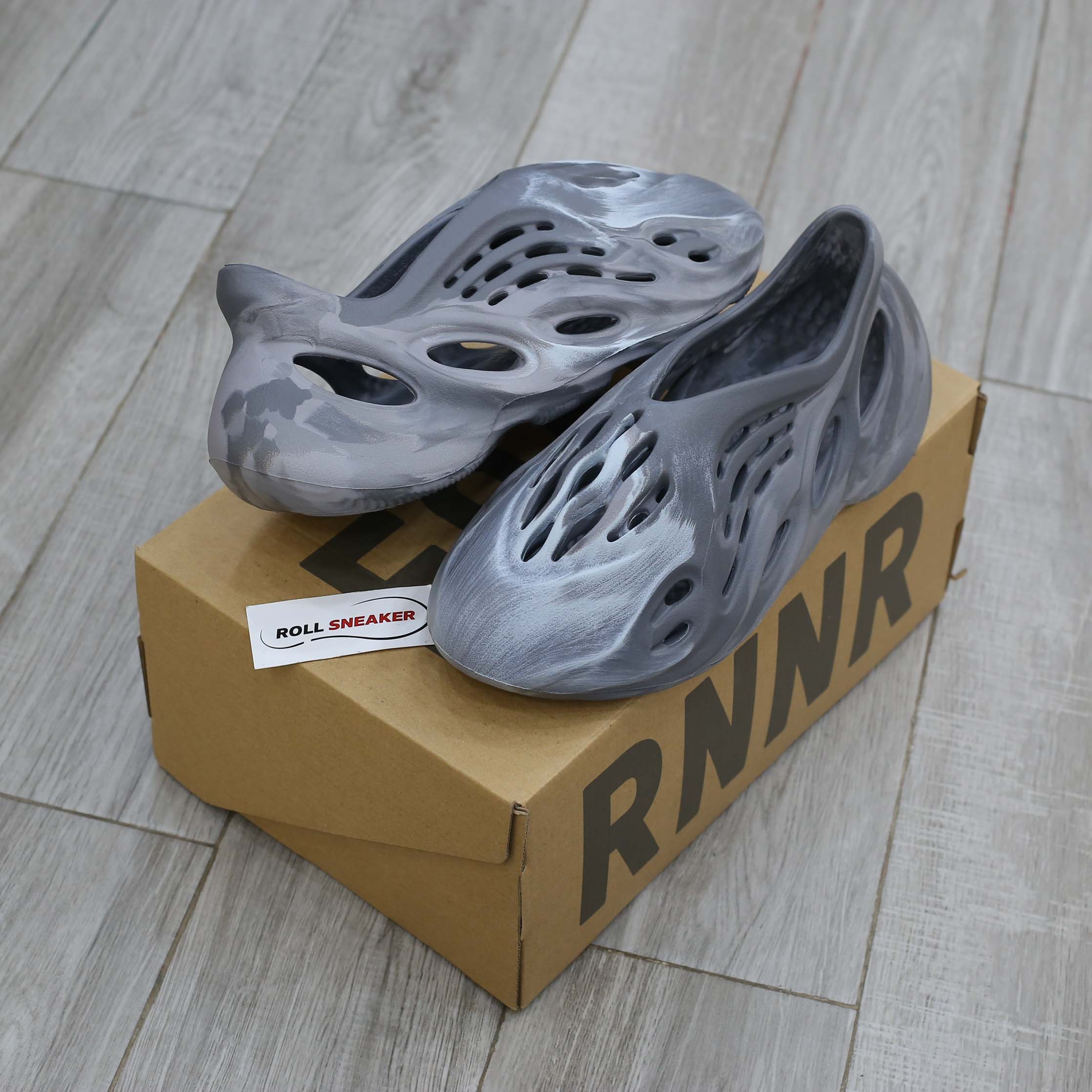 Giày Yeezy Foam Runner ‘MX Granite’ 2024 Like Auth