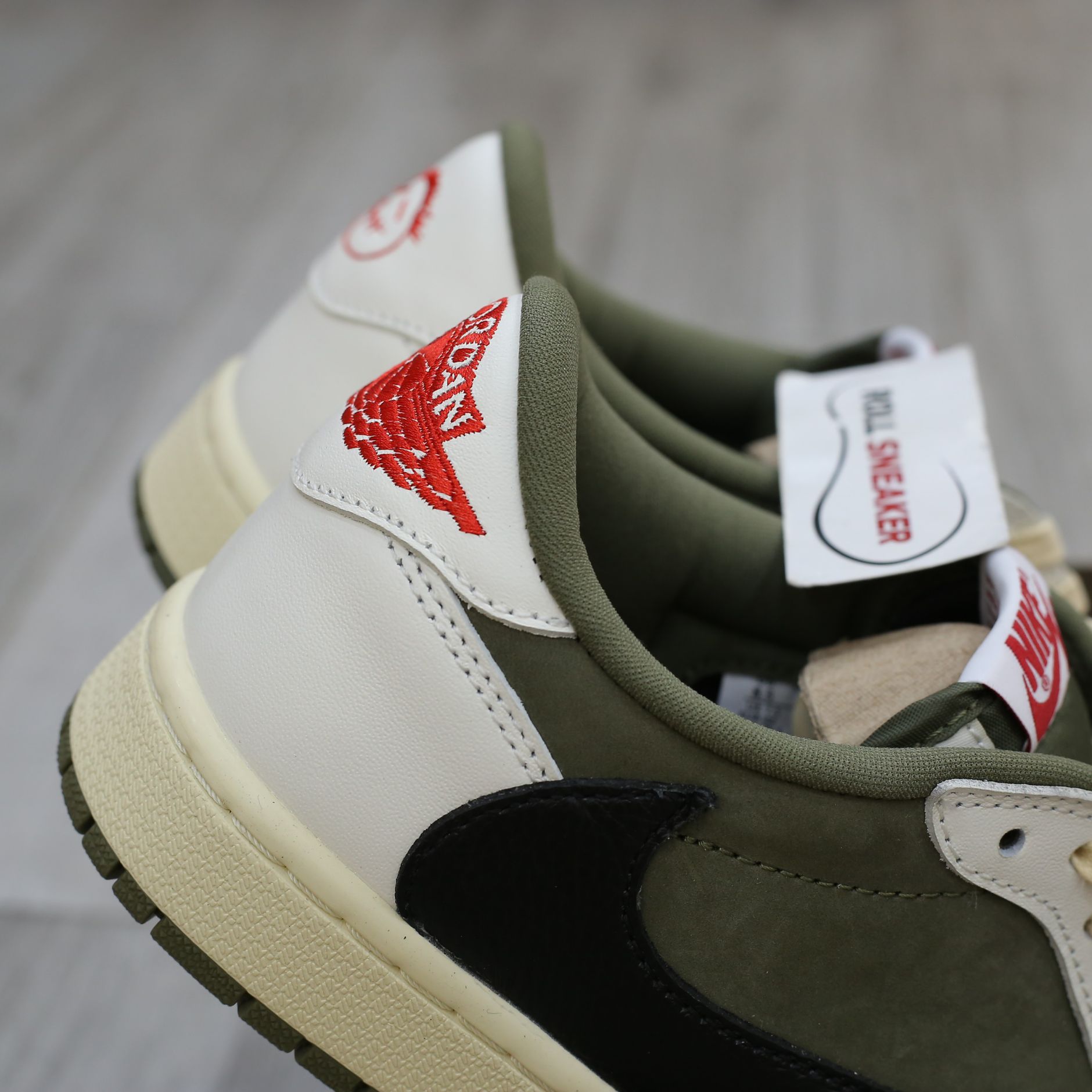 Jordan 1 Low OG Medium Olive Like Auth