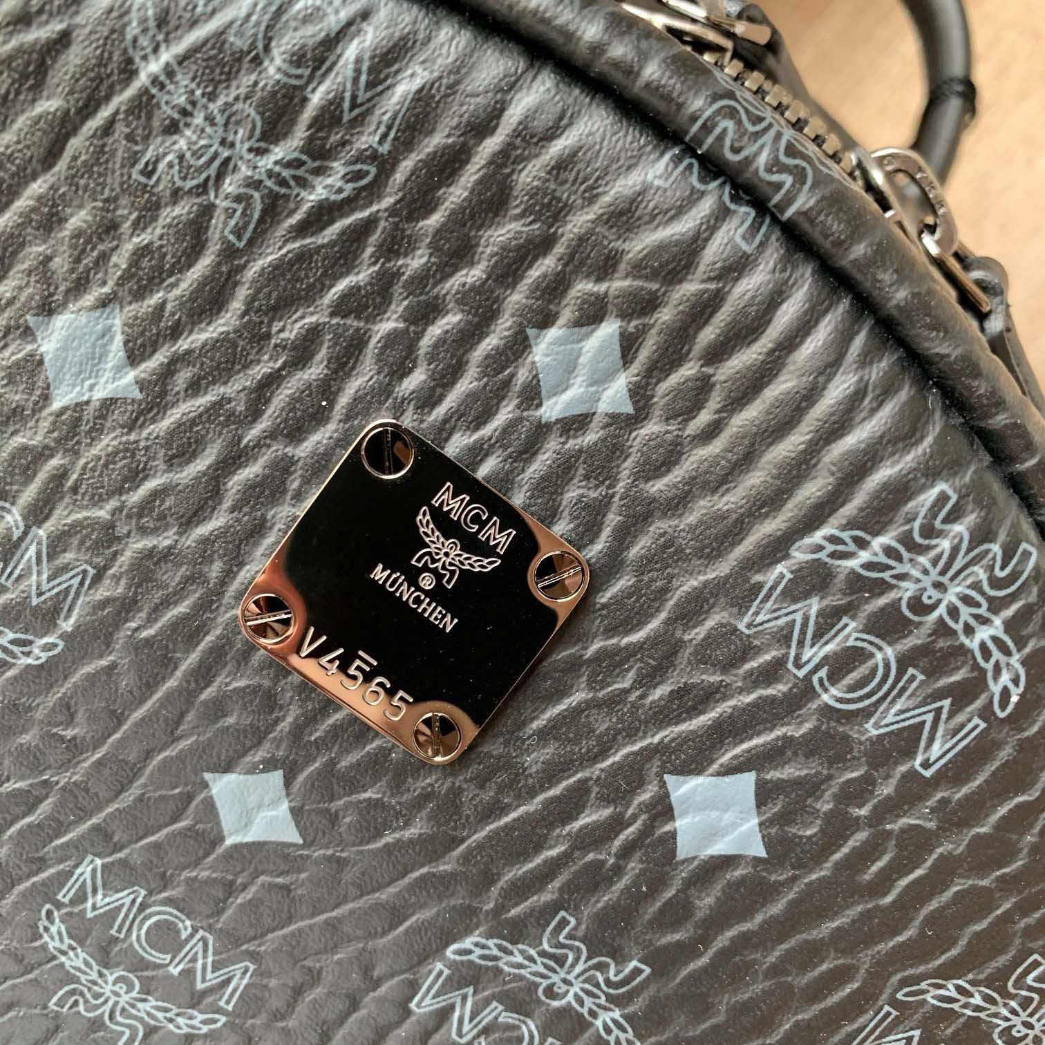 Balo MCM Stark Side Studs in Visetos Black Medium Like Auth