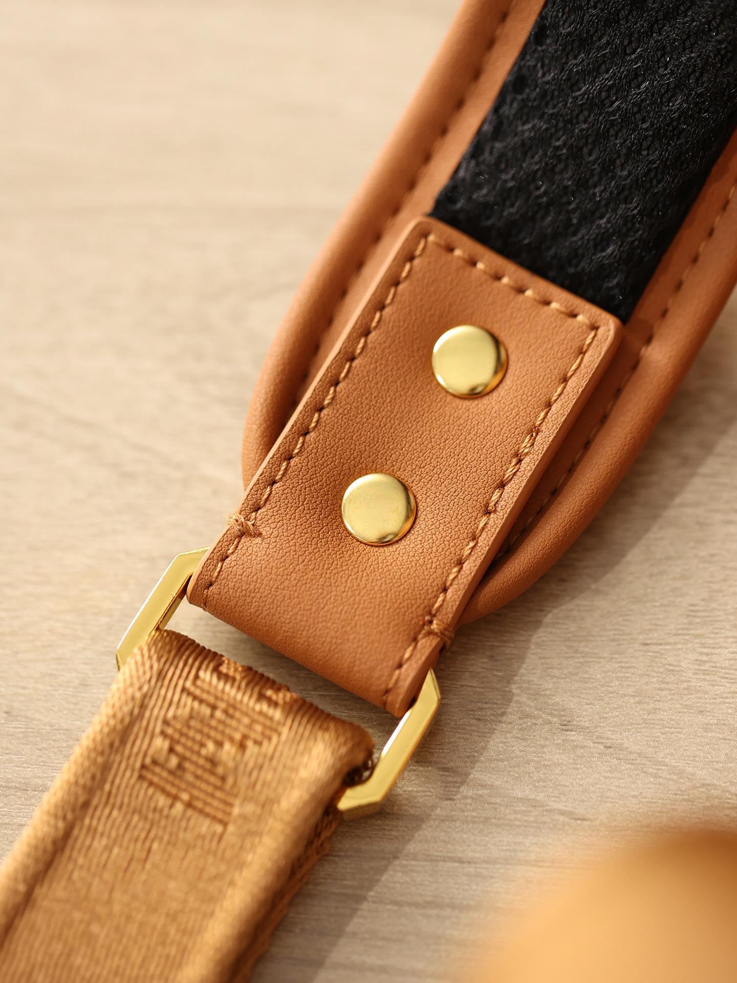Balo MCM Stark Side Studs Visetos màu Cognac Medium Best Quality
