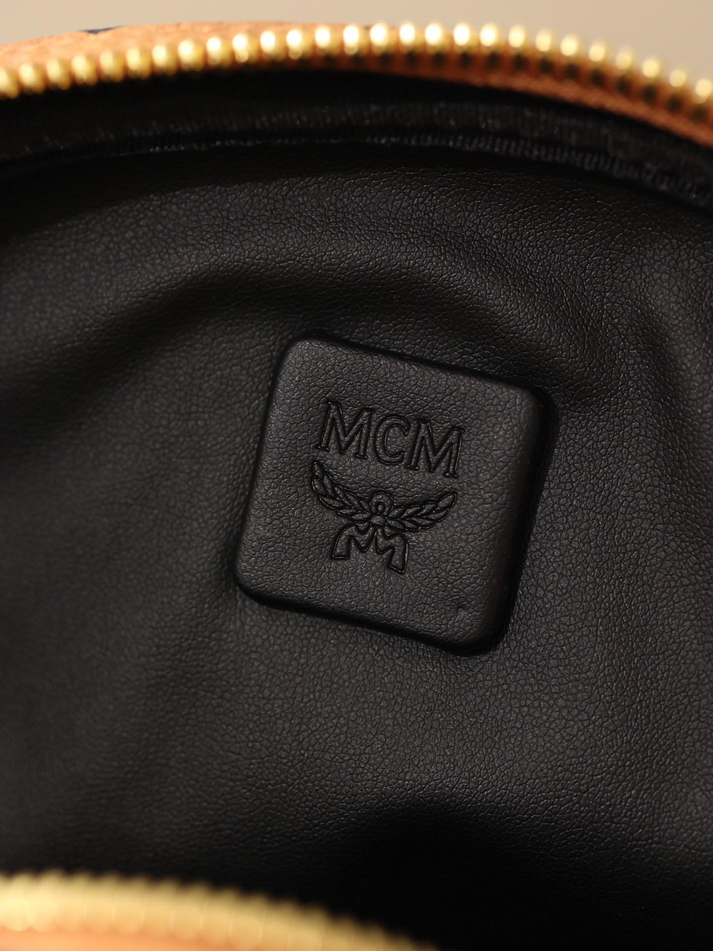 Balo MCM Stark Side Studs Visetos màu Cognac Medium Best Quality