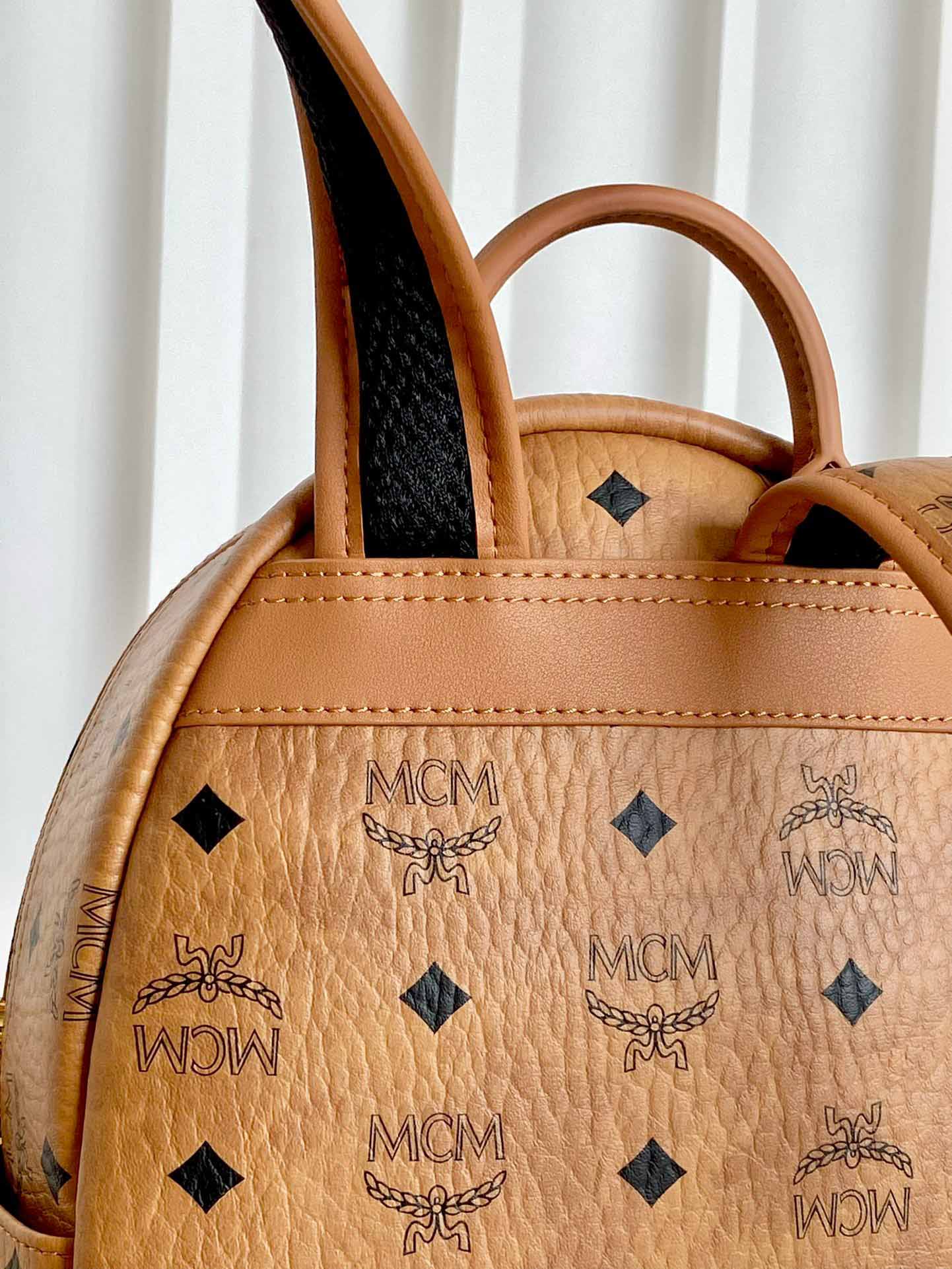 Balo MCM Stark Side Studs Visetos màu Cognac Mini Best Quality