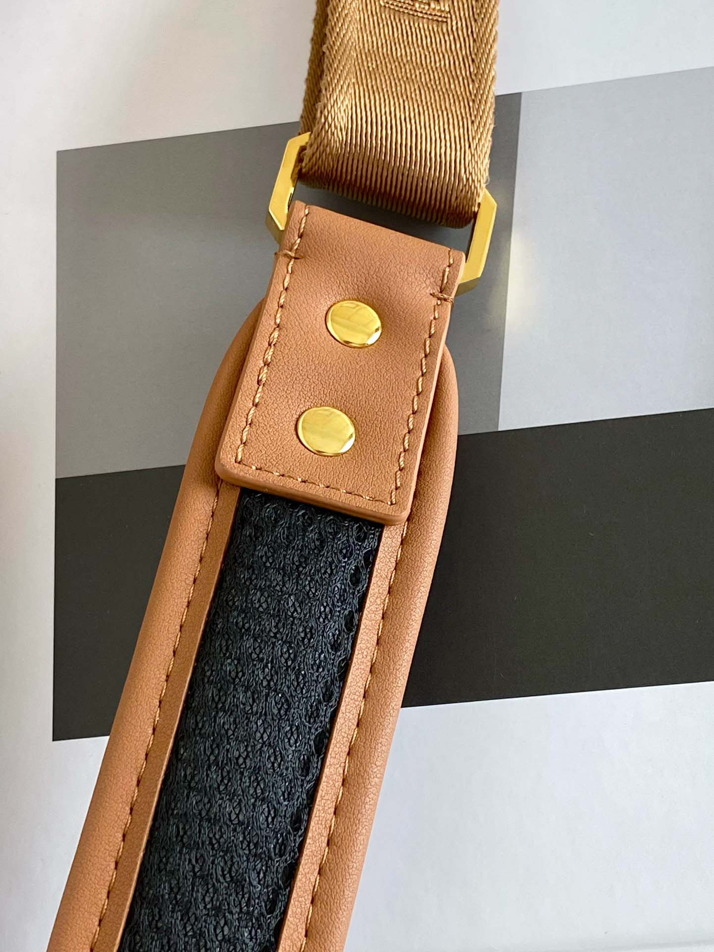 Balo MCM Stark Side Studs Visetos màu Cognac Mini Best Quality