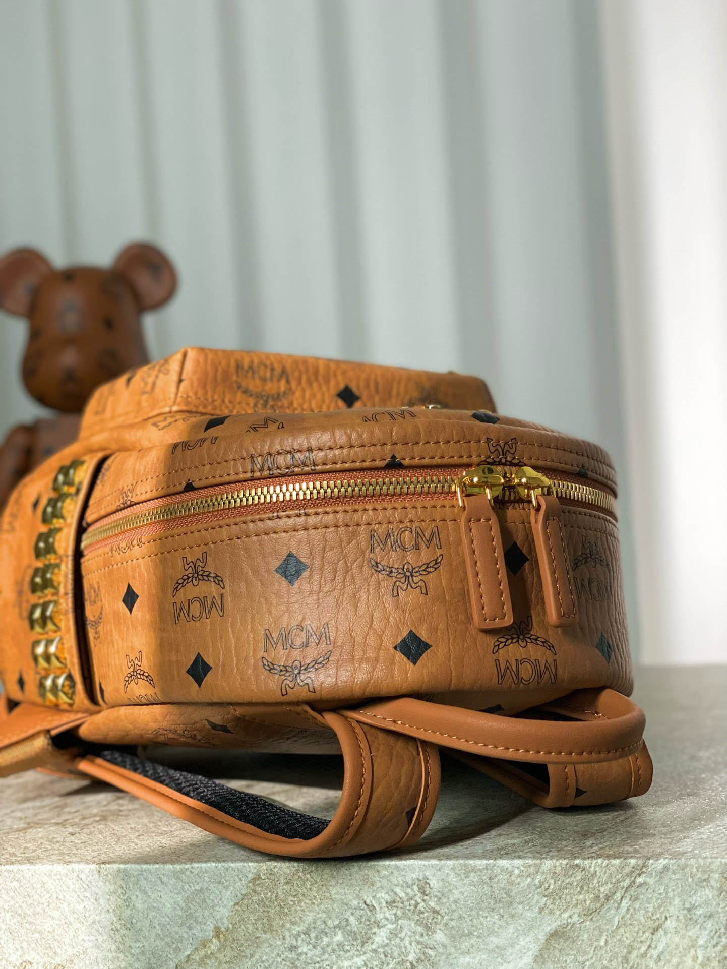 Balo MCM Stark Side Studs Visetos màu Cognac Mini Best Quality