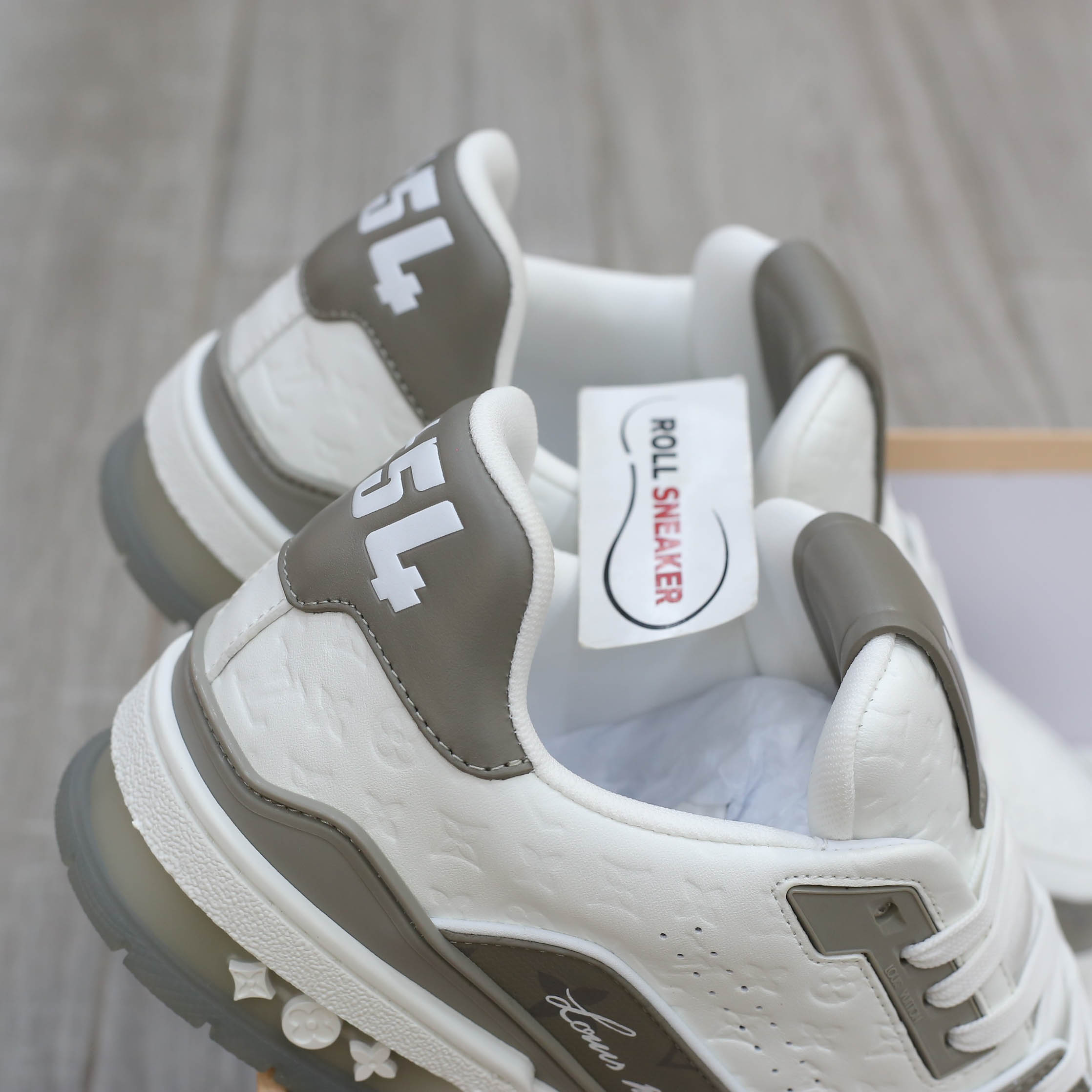 Giày Louis Vuiton #54 Trainer Arch Light Grey White Like Auth