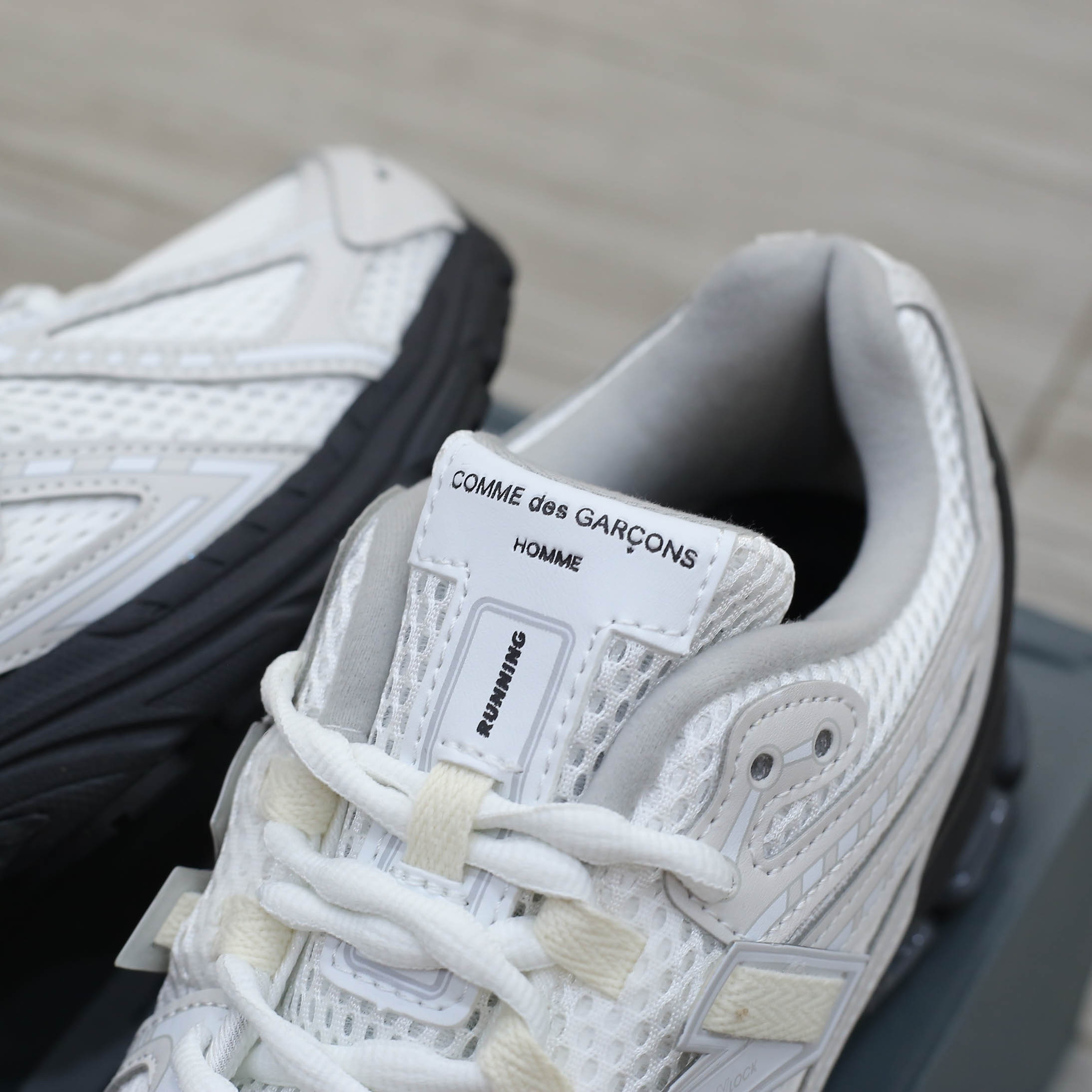Giày New Balance 1906R x Comme des Garcons Homme White