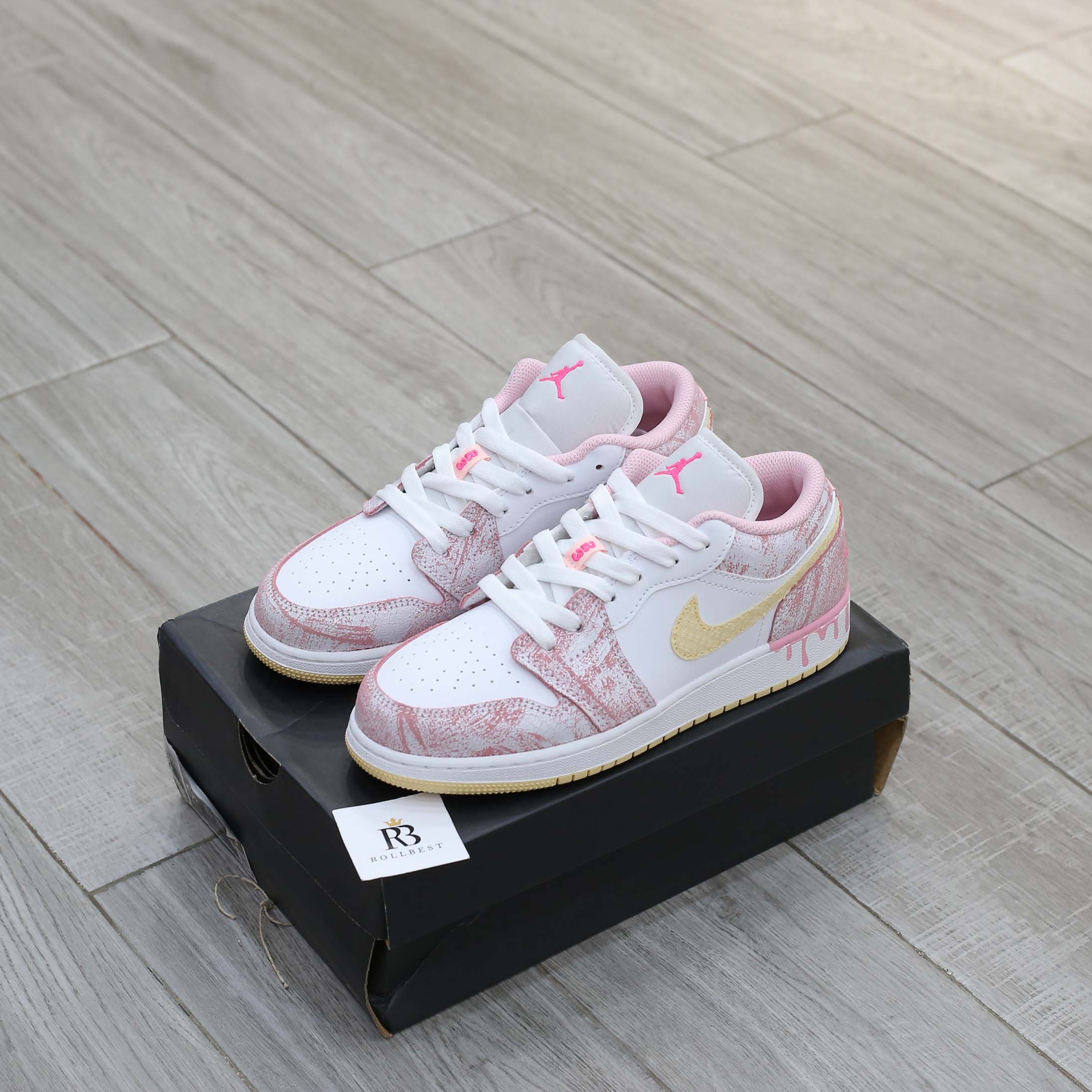 Giày Nike Air Jordan 1 Low GS Strawberry Ice Cream Best Quality