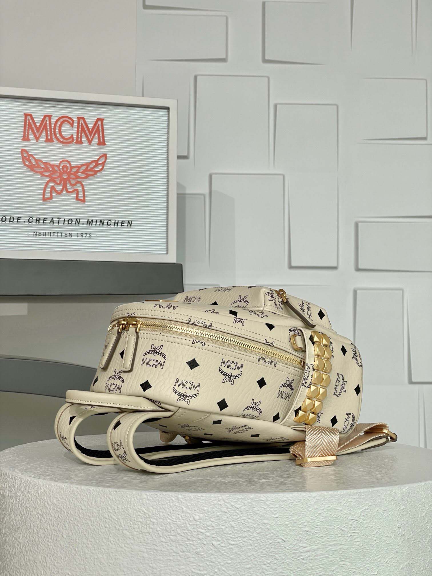 Balo MCM Stark Side Studs White Mini Best Quality
