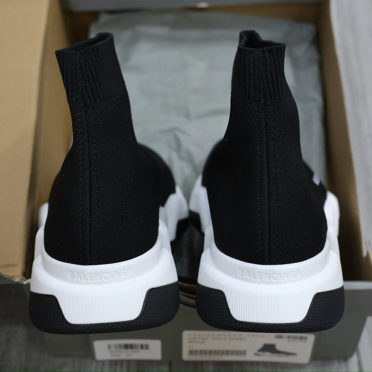 Giày Balenciaga Man Black And White Speed 2.0 Best Quality