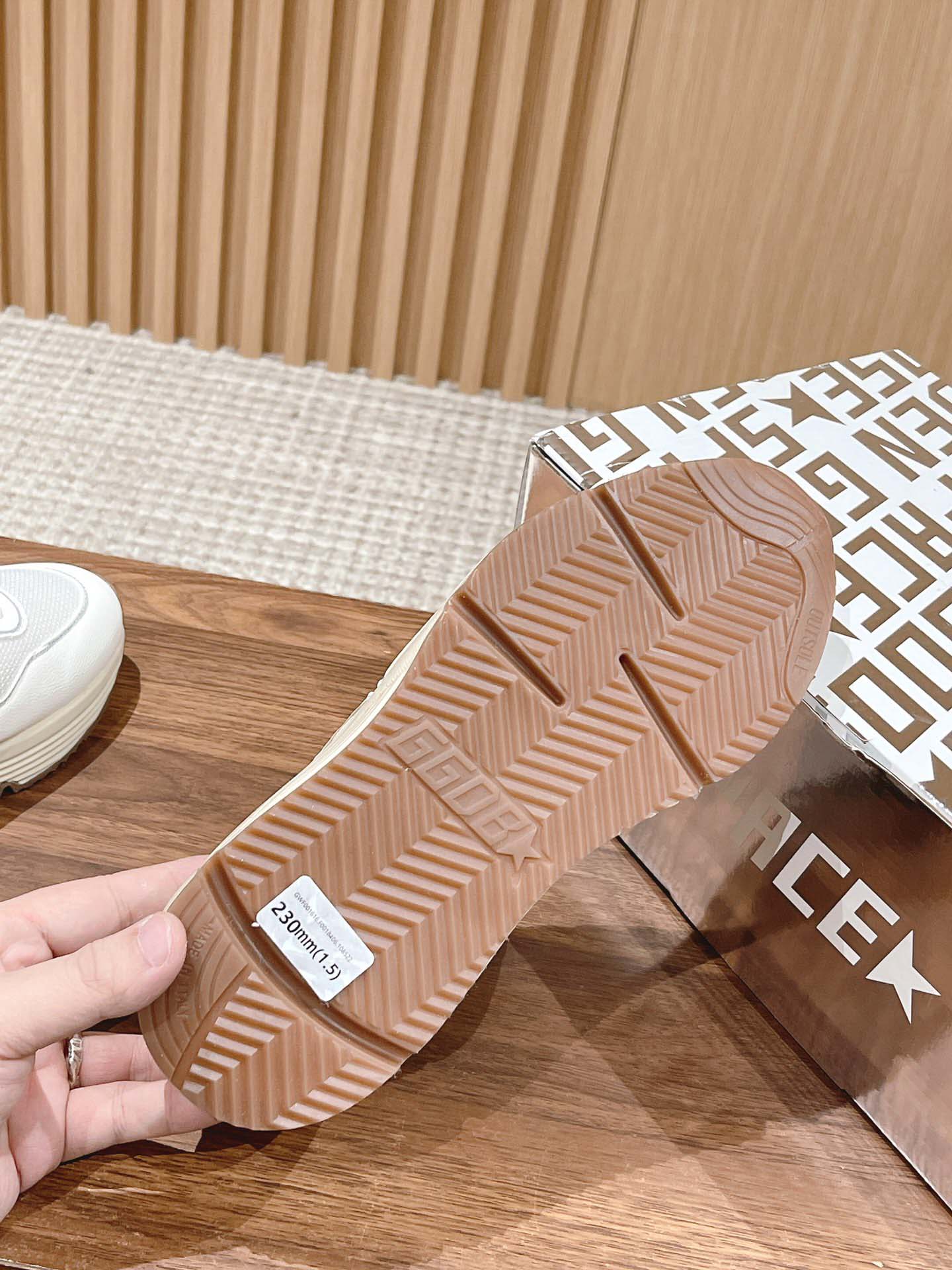 Giày Golden Goose Running Sole White Best Quality