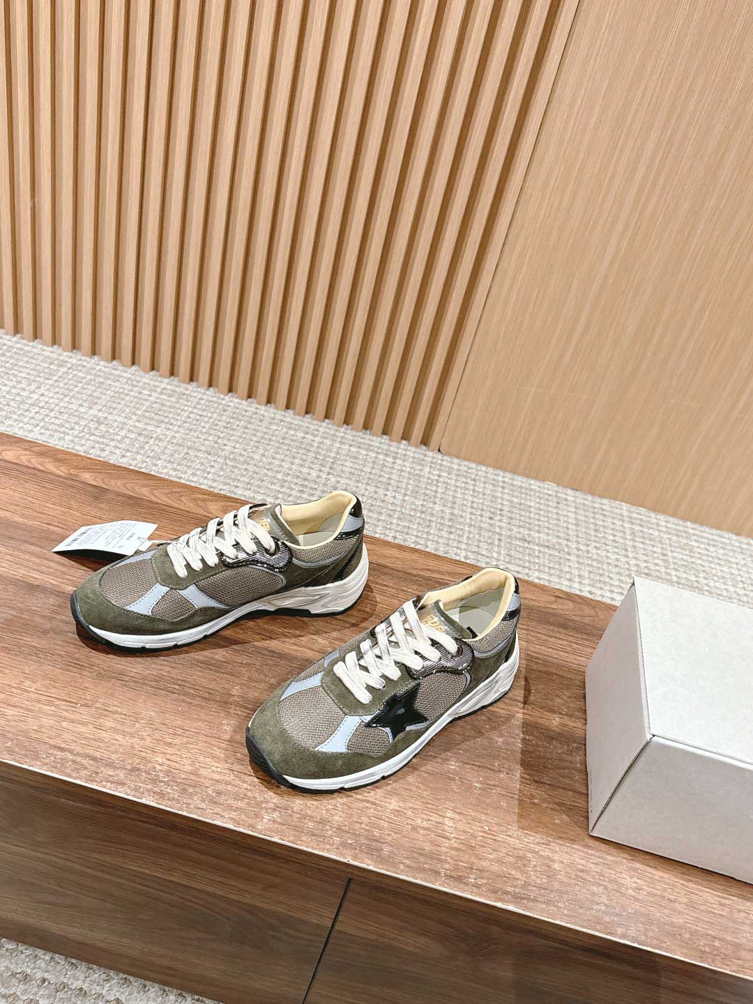 Giày Golden Goose  Women Running Dad Green Best Quality