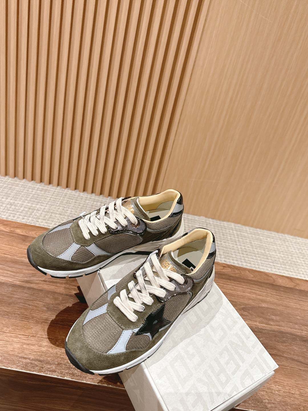 Giày Golden Goose  Women Running Dad Green Best Quality