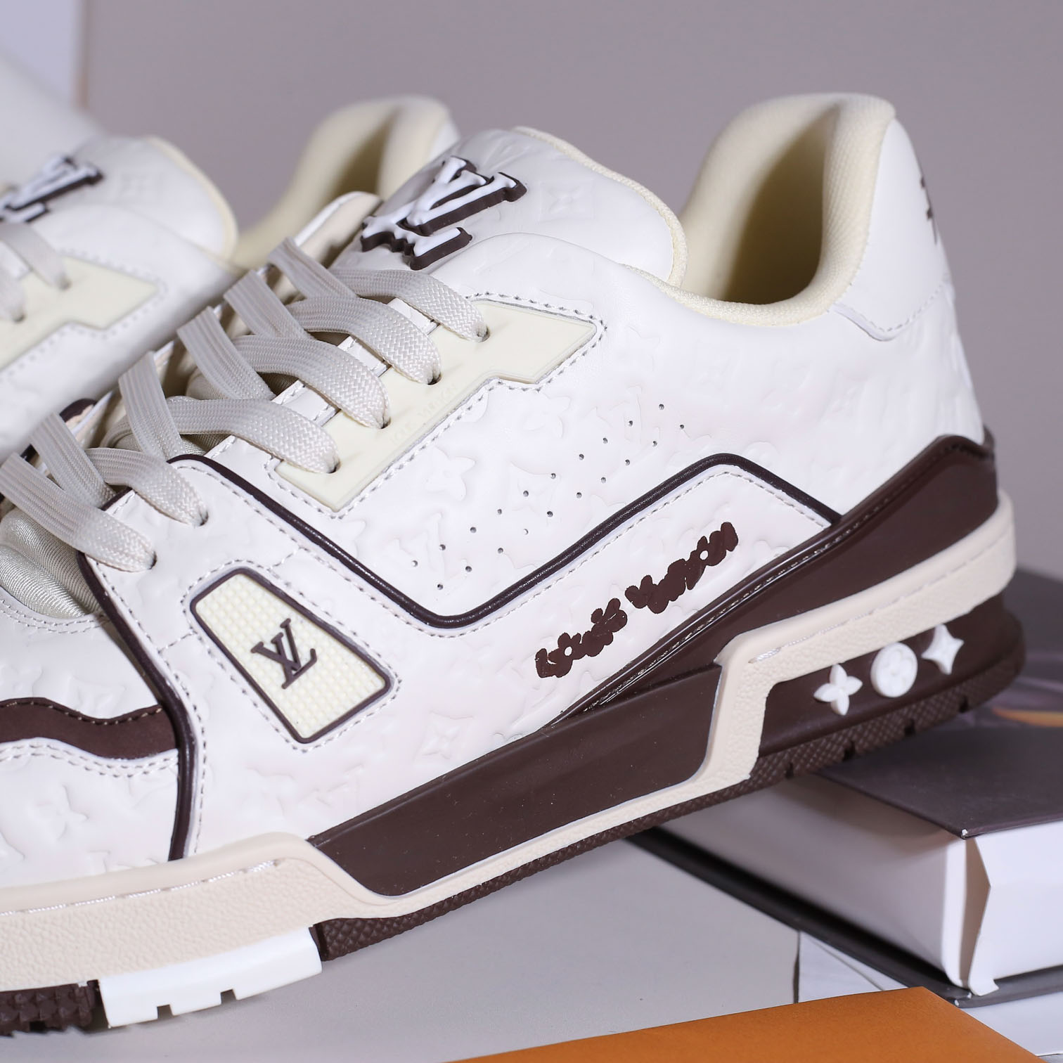 Giày Louis Vuitton LV Trainer Maxi Monogram Denim Black Best Quality