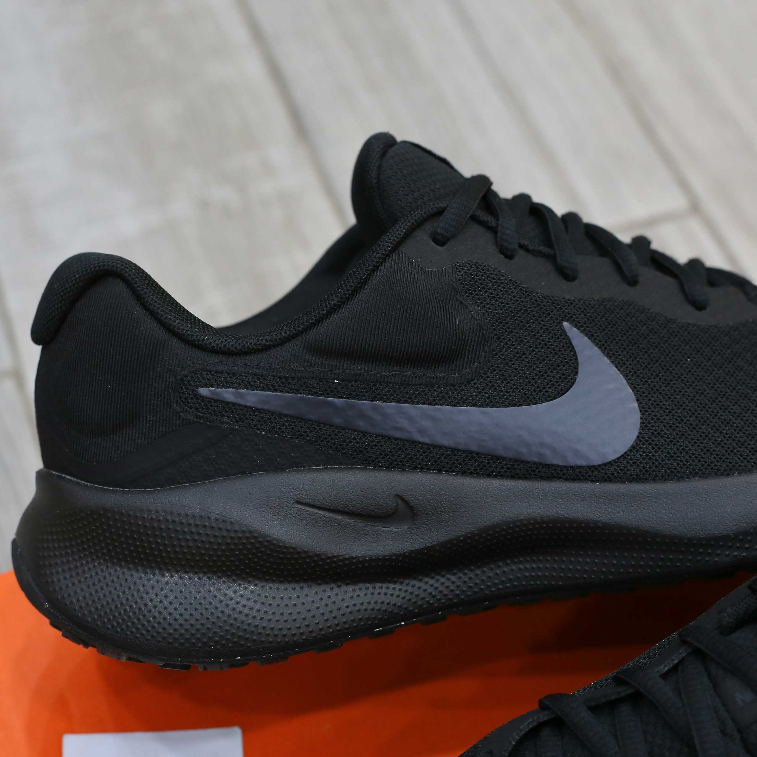 Giày Nike Revolution 7 Extra Wide ‘Black Off Noir’ Like Auth