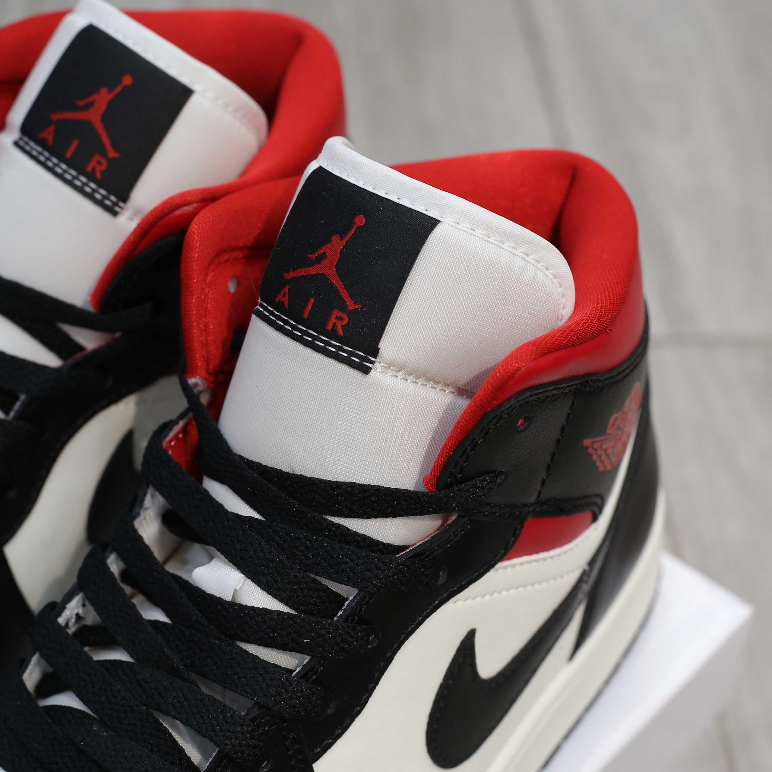 Giày Air Jordan 1 Mid Gym Red Panda Best Quality