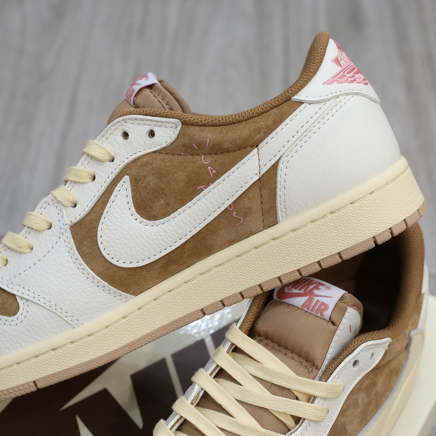 Giày Jordan 1 Low OG Travis Scott Brown Shy Like Auth