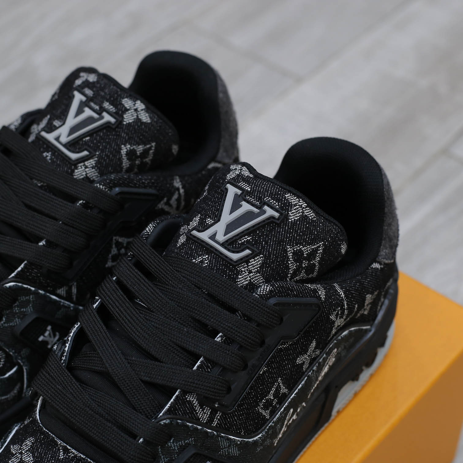 Giày Louis Vuitton LV Trainer Black Denim Monogram Black Best Quality