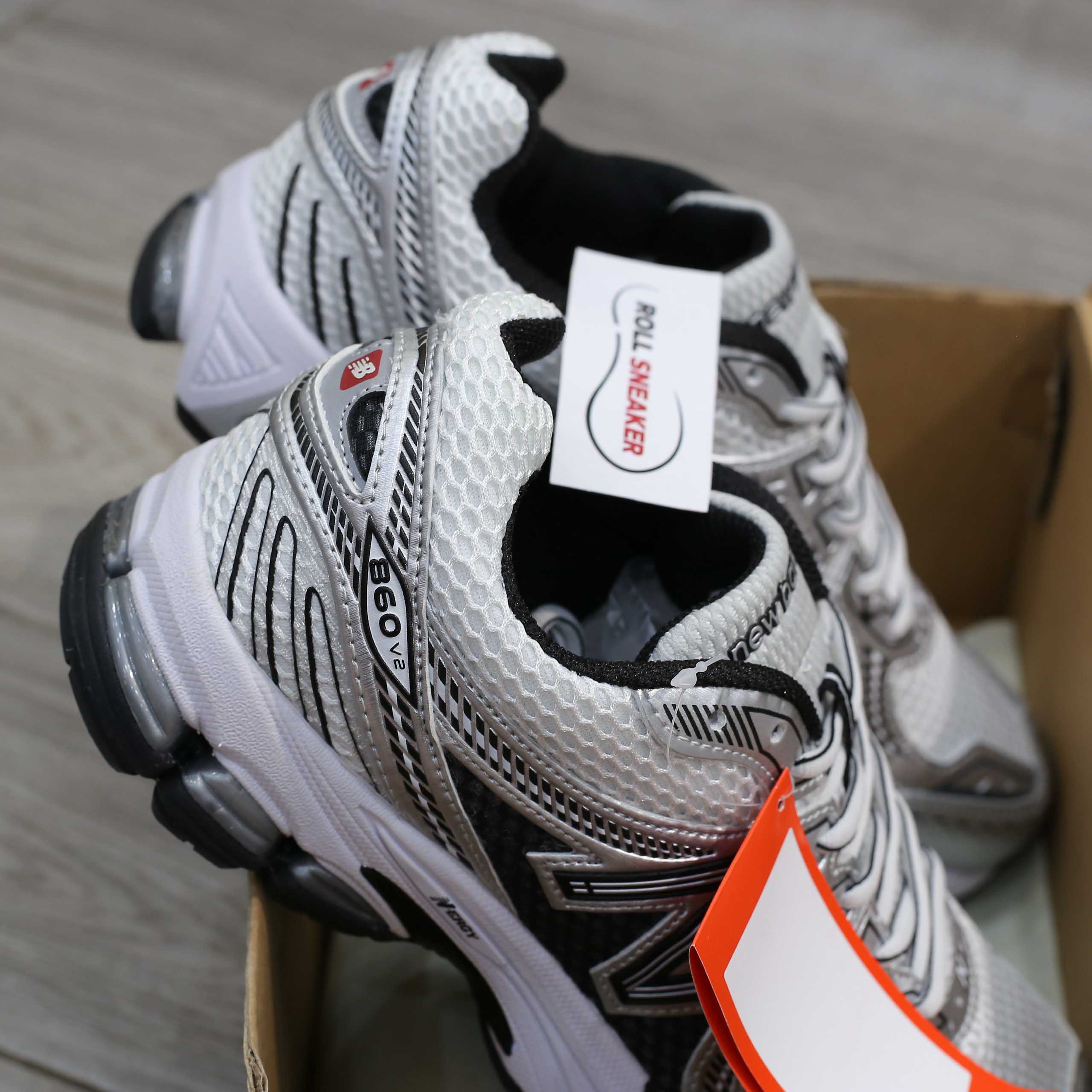 Giày New Balance 860v2 Black White Silver Like Auth