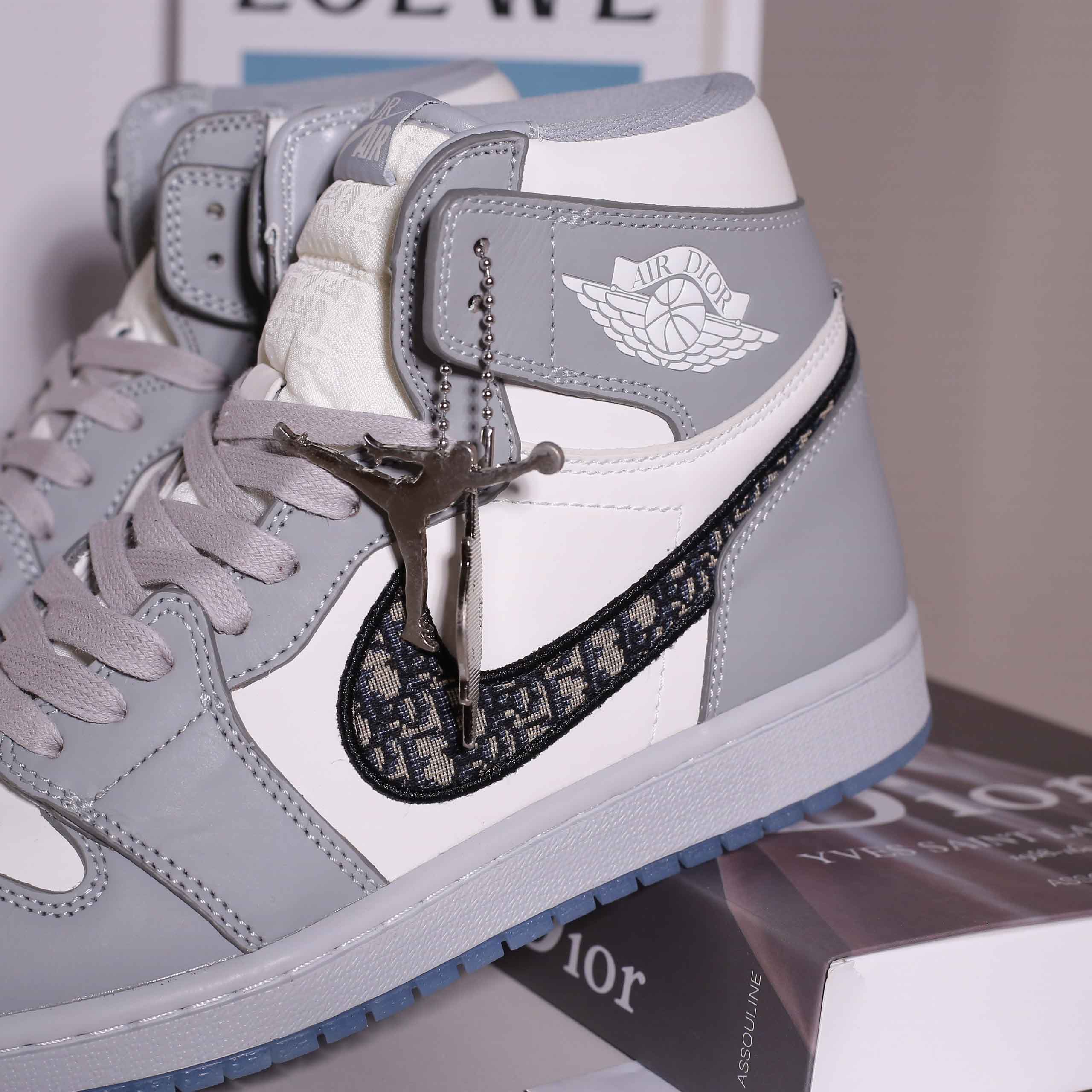 Giày Nike Air Jordan 1 Retro High Dior Best Quality – Thanh Lý No Box New 100%