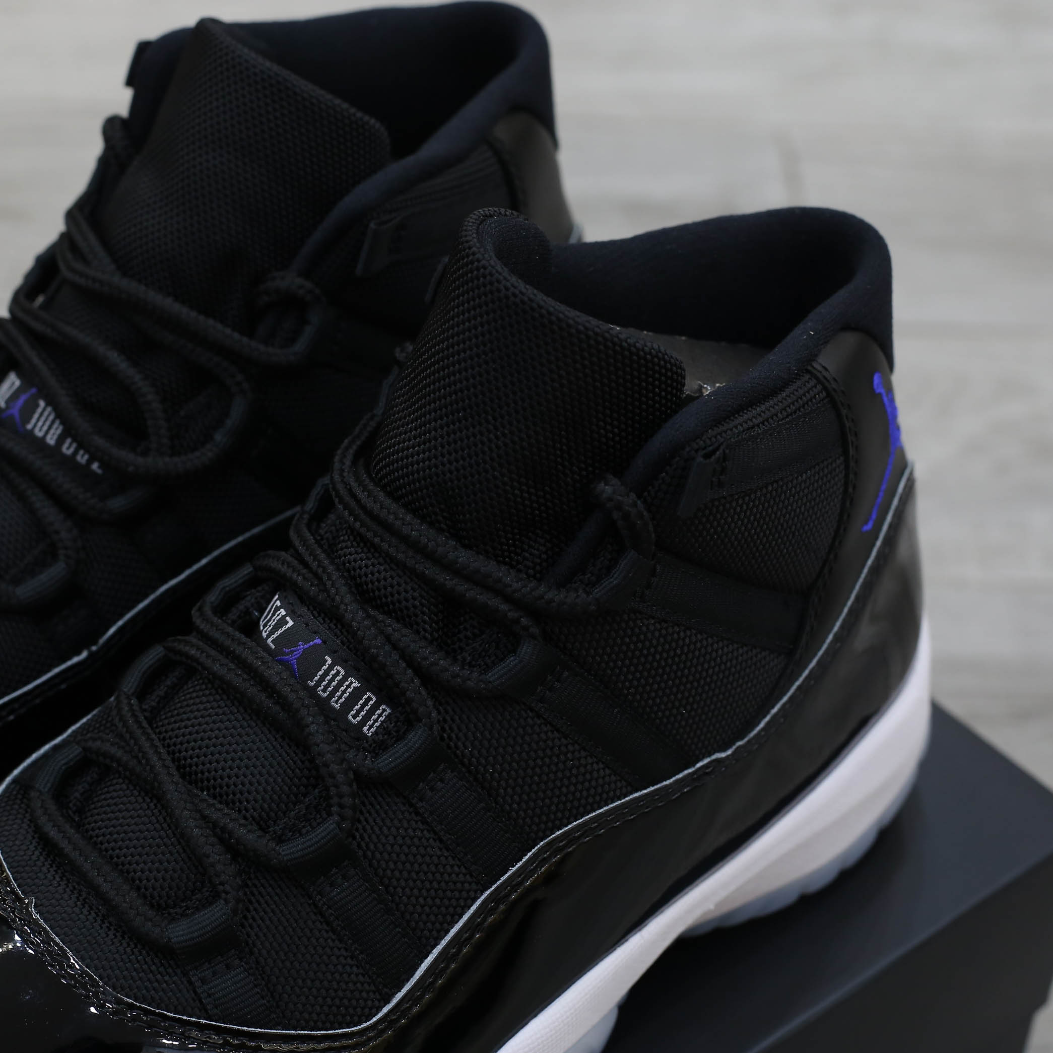 Giày Jordan 11 Retro 'Space Jam' 2016 Kickz Special Box Best Quality