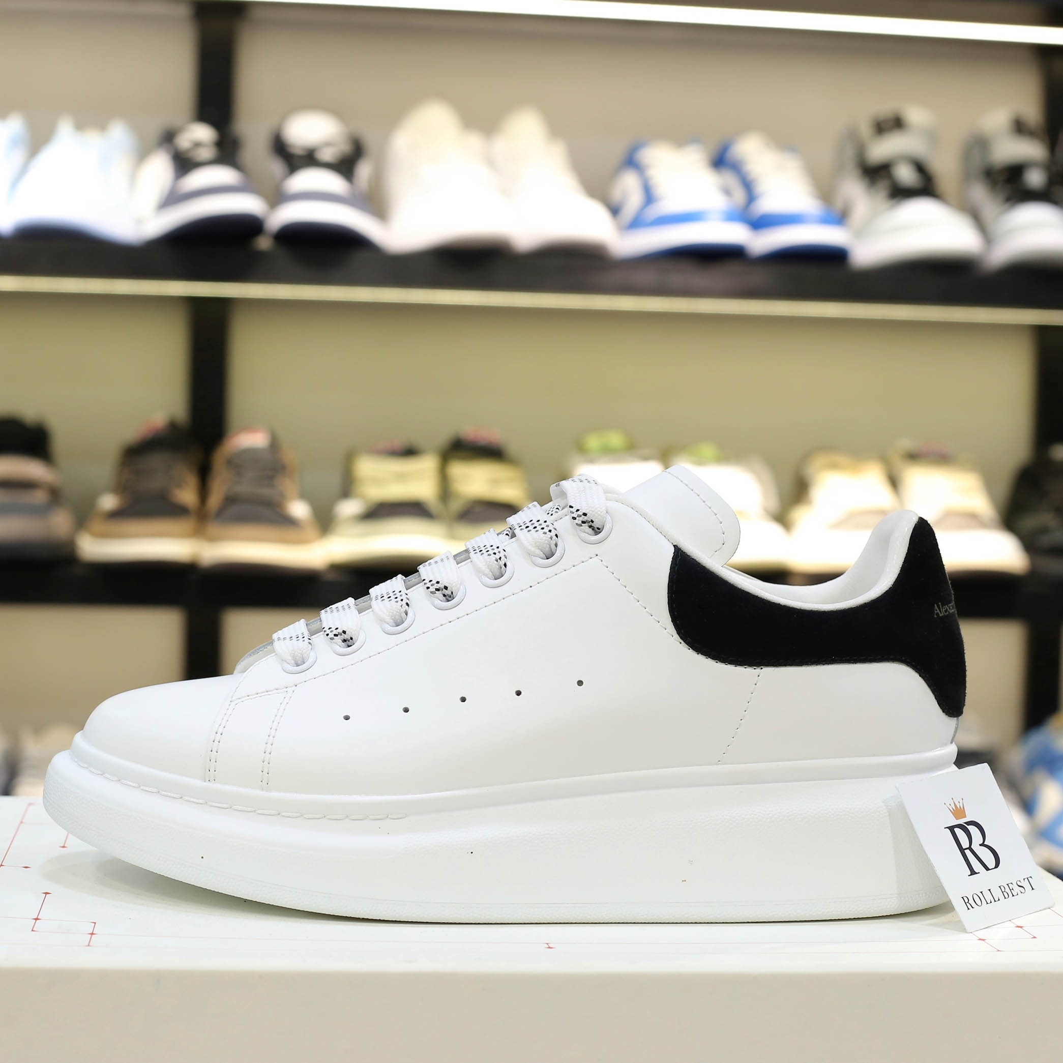 Giày Alexander Mcqueen Oversized gót Nhung Đen SS24 Best Quality