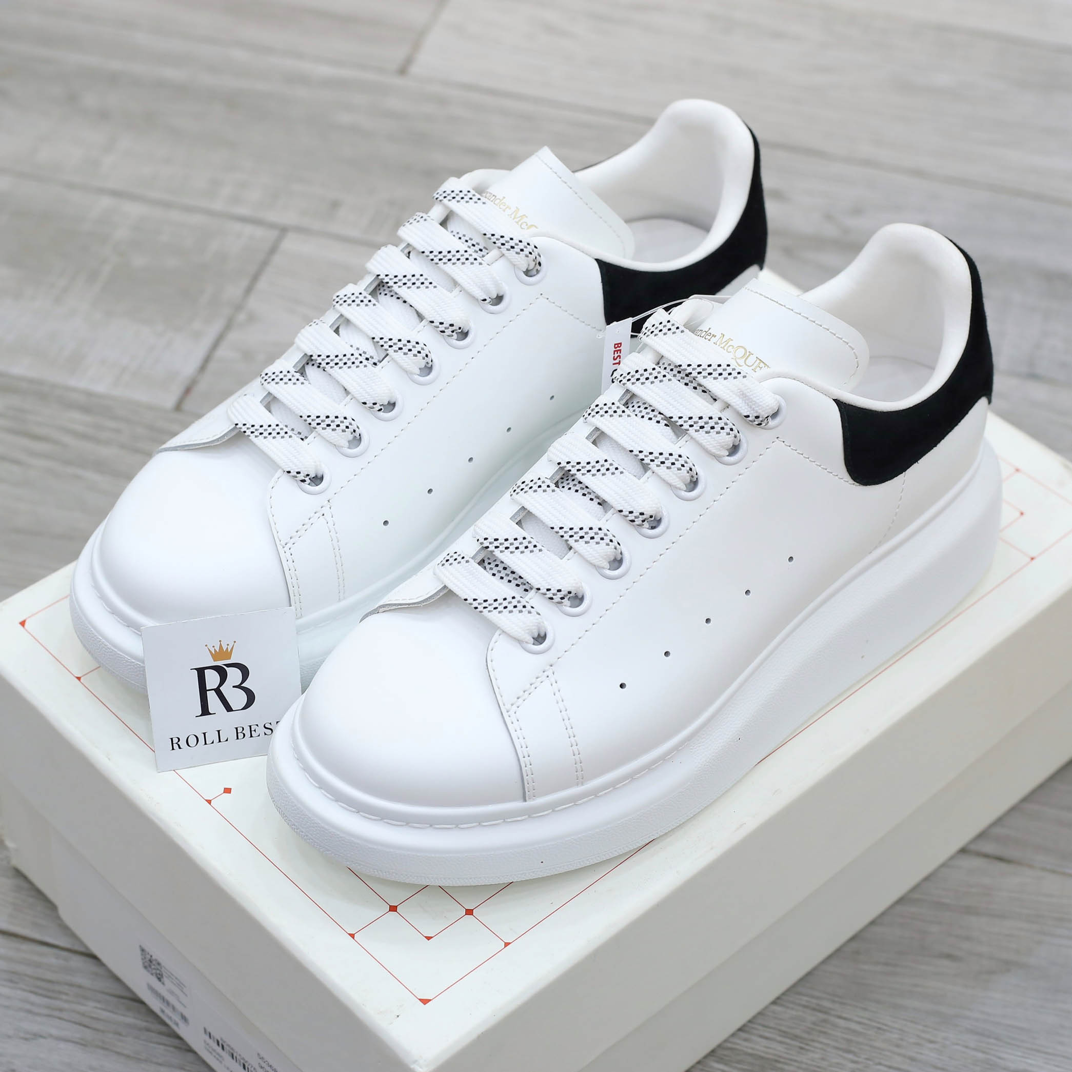 Giày Alexander Mcqueen Oversized gót Nhung Đen SS24 Best Quality