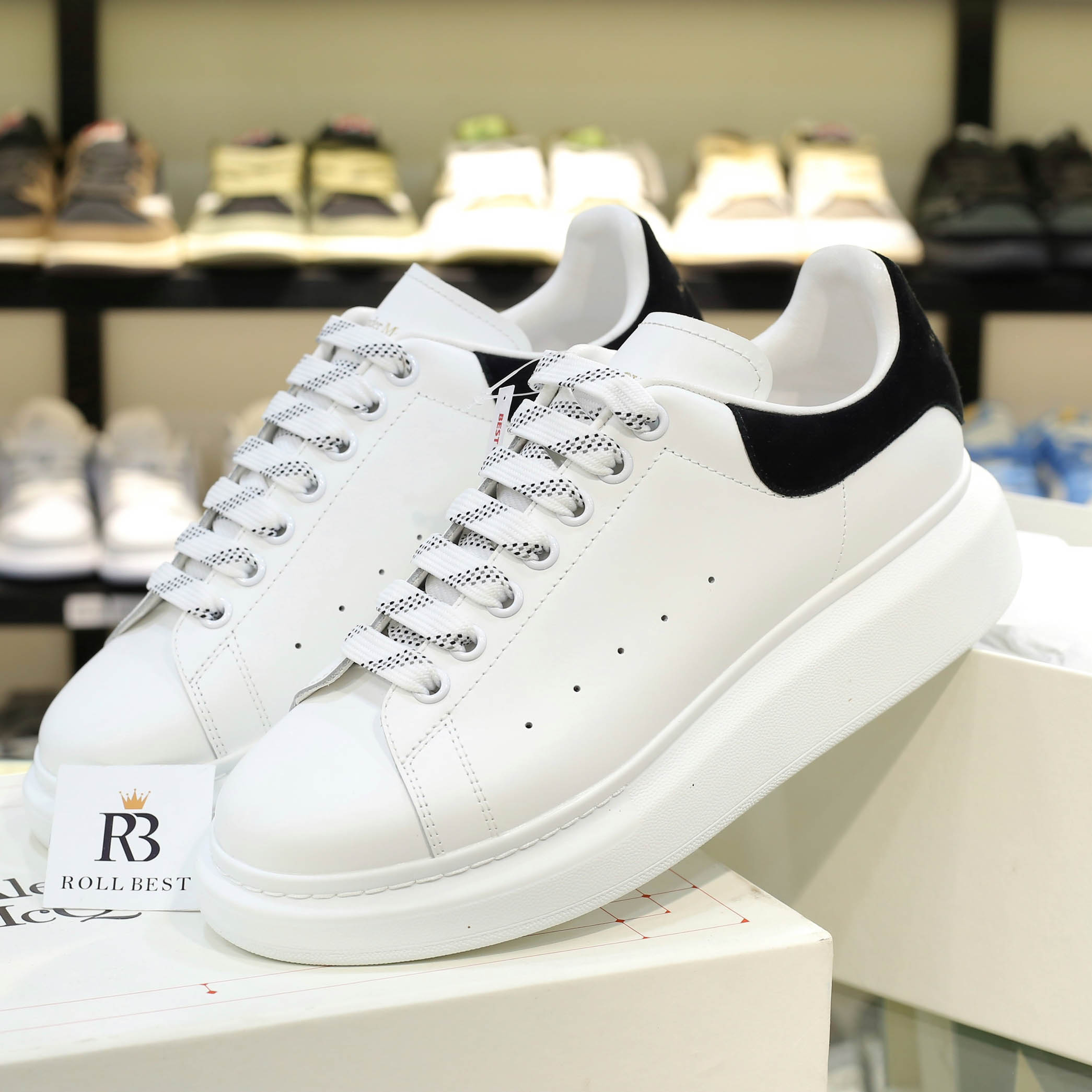 Giày Alexander Mcqueen Oversized gót Nhung Đen SS24 Best Quality