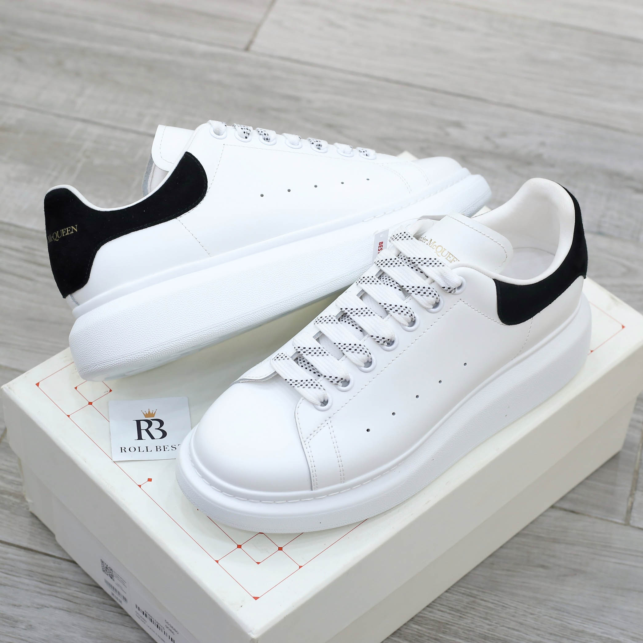 Giày Alexander Mcqueen Oversized gót Nhung Đen SS24 Best Quality