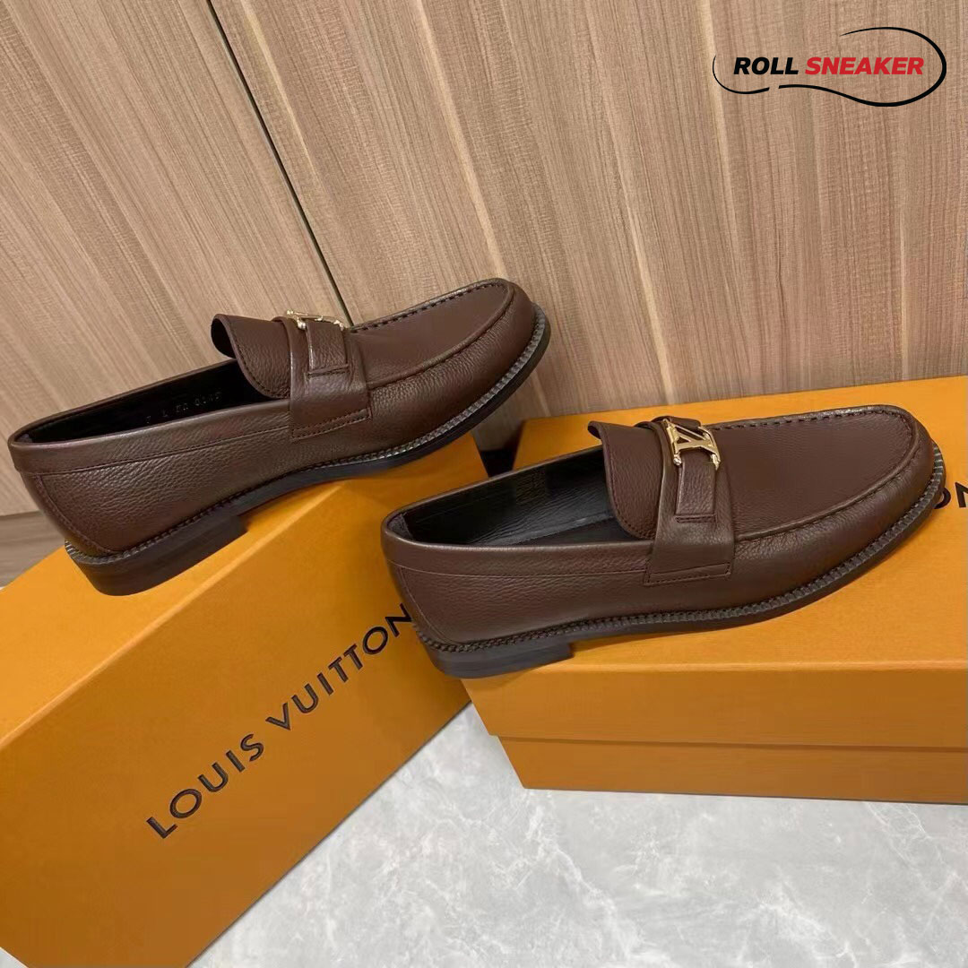 Giày Loafer LV Brown Da Bê Sần Logo LV Vàng