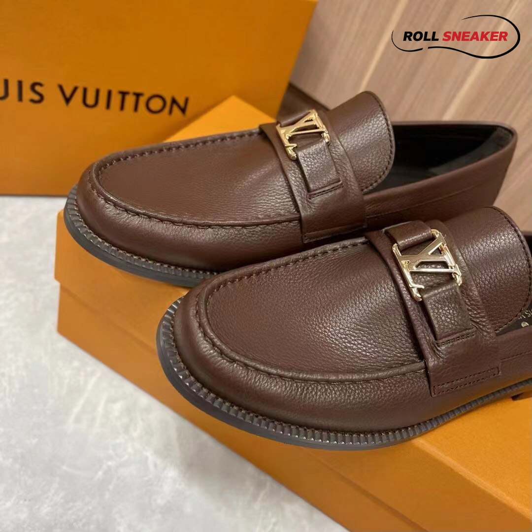 Giày Loafer LV Brown Da Bê Sần Logo LV Vàng