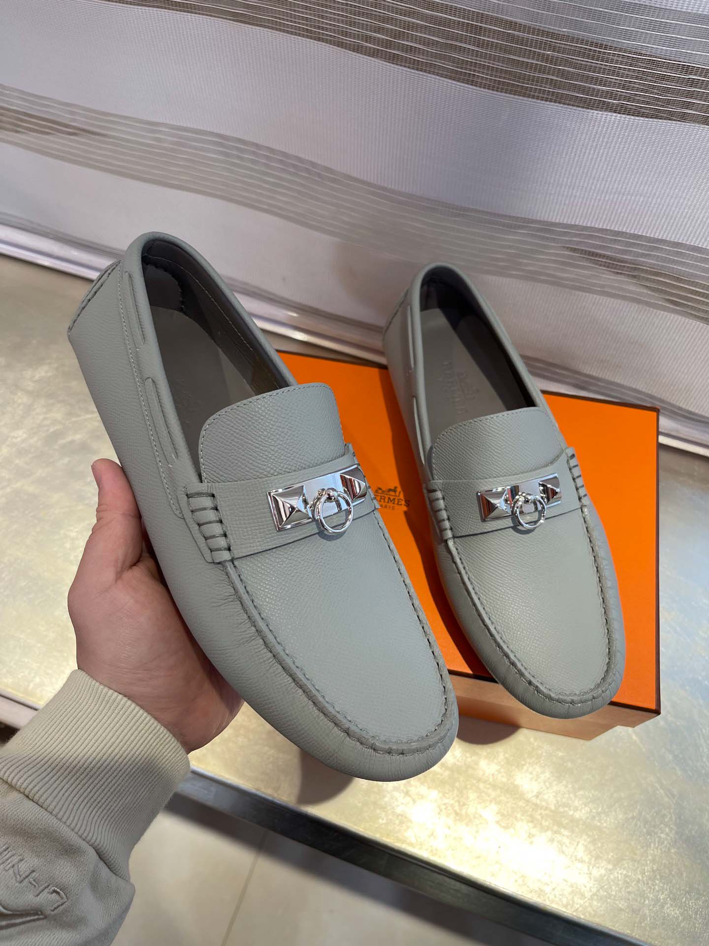 Giày lười Hermes Irving Loafer Màu Xám Da Bê