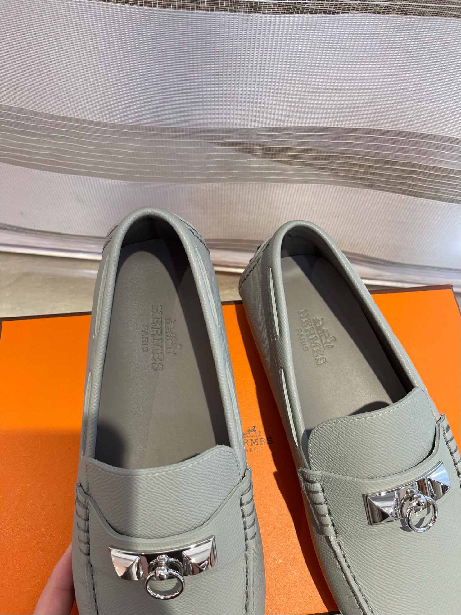 Giày lười Hermes Irving Loafer Màu Xám Da Bê