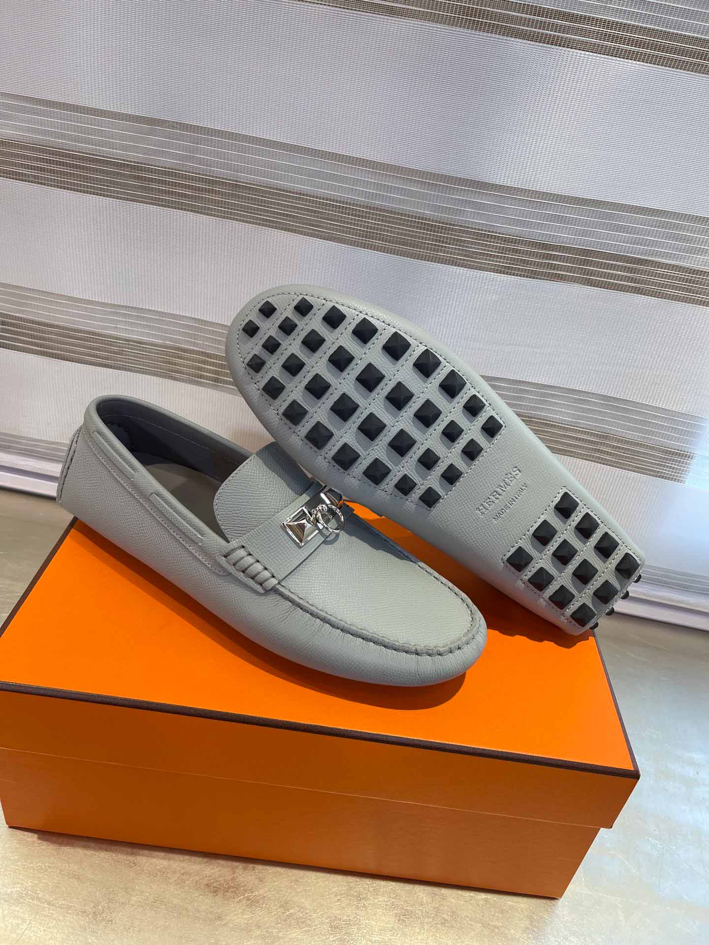 Giày lười Hermes Irving Loafer Màu Xám Da Bê