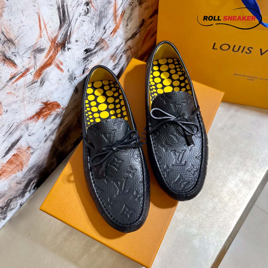 Giày Lười Louis Vuitton Driver Moccasins Da Bê Sần Dập Nổi Monogram Đế Vàng