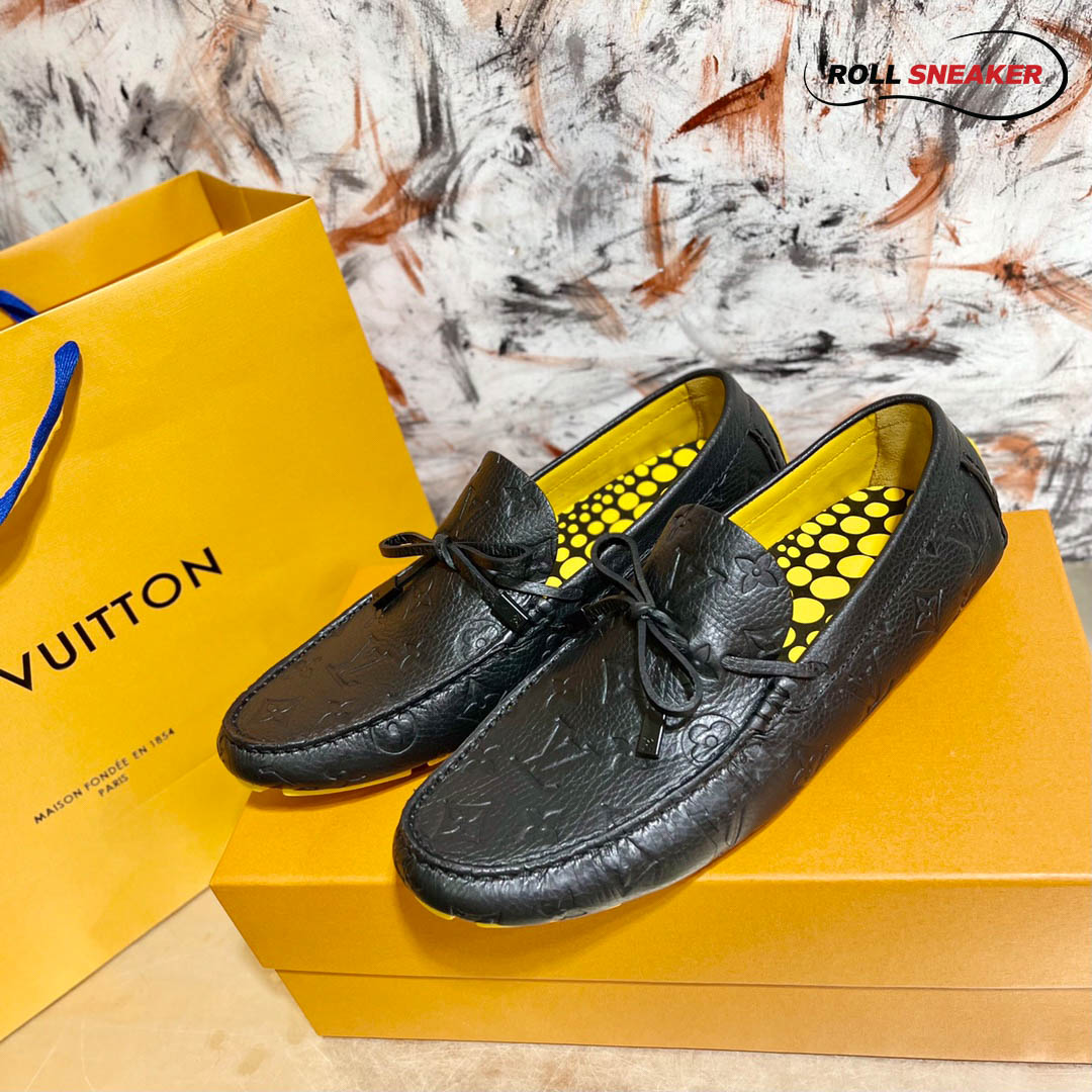 Giày Lười Louis Vuitton Driver Moccasins Da Bê Sần Dập Nổi Monogram Đế Vàng