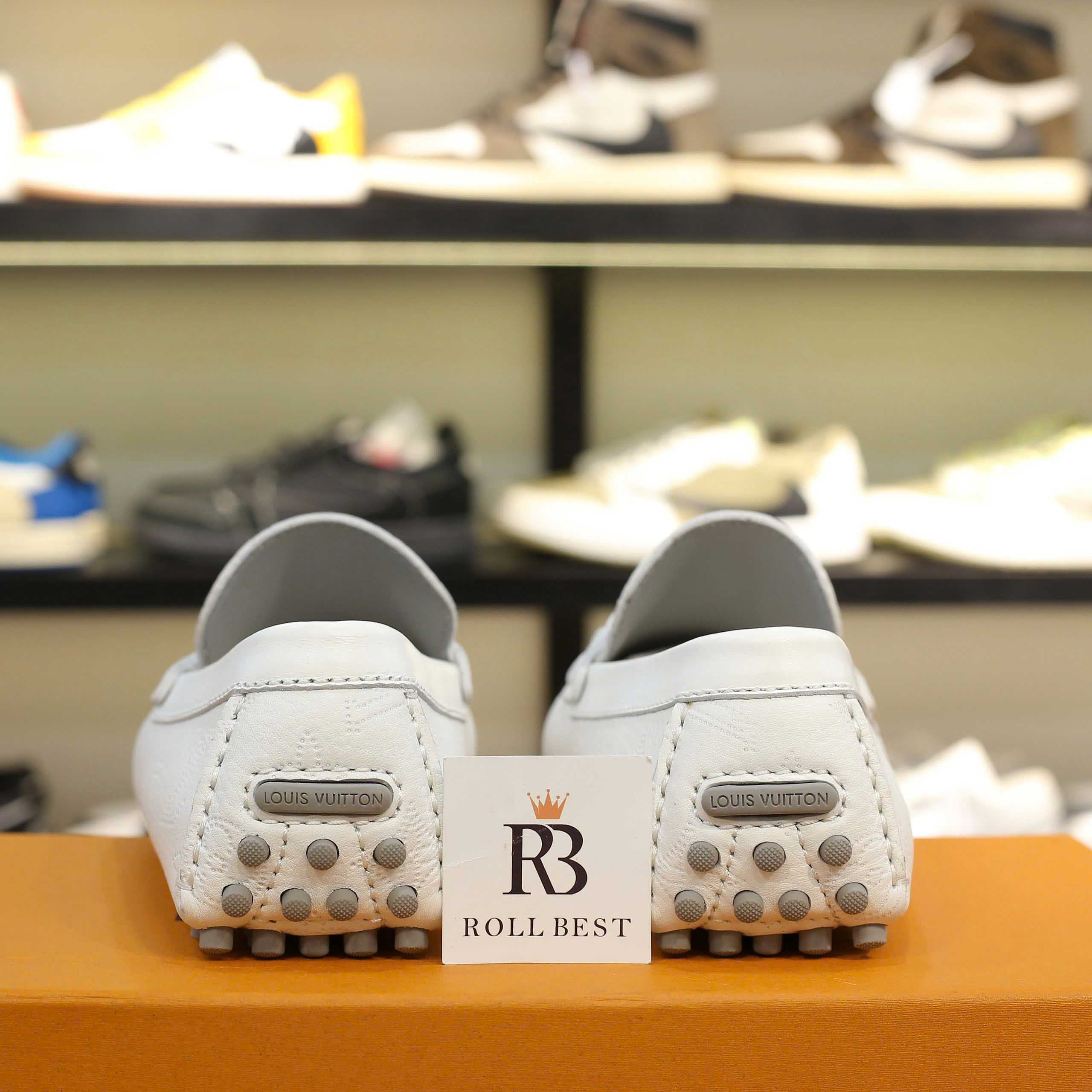Giày lười Louis Vuitton Major Hockenheim Moccasin White Da Bê Họa Tiết Monogram Logo LV Bạc