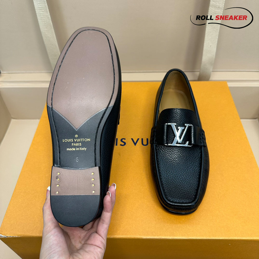 Giày Lười Louis Vuitton Montaigne Loafers Black Da Bê Có Vân Logo LV Bạc