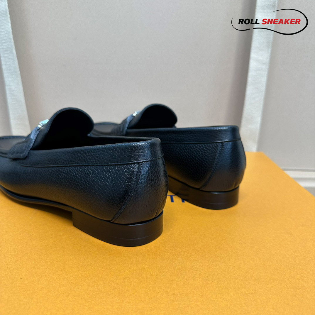 Giày Loafer Louis Vuitton Major Black Đen Da Bê Sần Logo LV Bạc